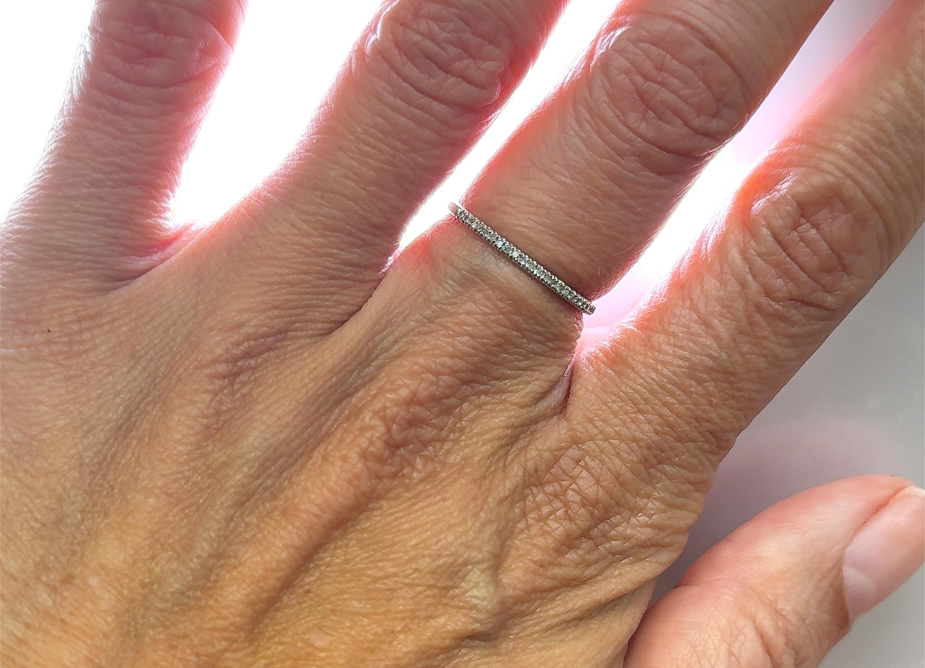 Diamond Wedding Ring Anniversary Band .20ct G-H 14K Made for Stacking For Sale 1