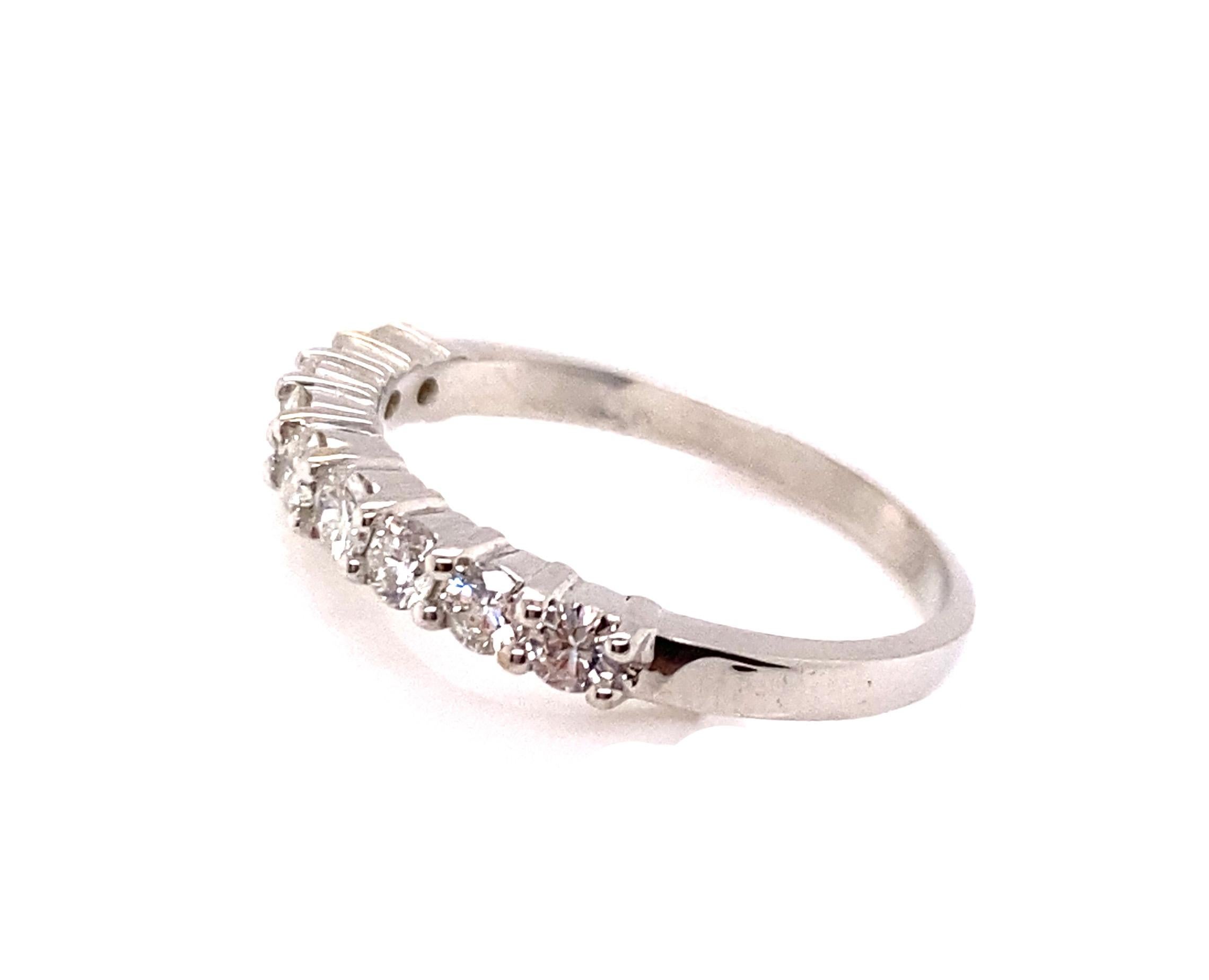 Taille ronde Bague d'anniversaire de mariage en diamant 0,60 carat G-H/VS-SI 14 carats, faite pour être empilée en vente