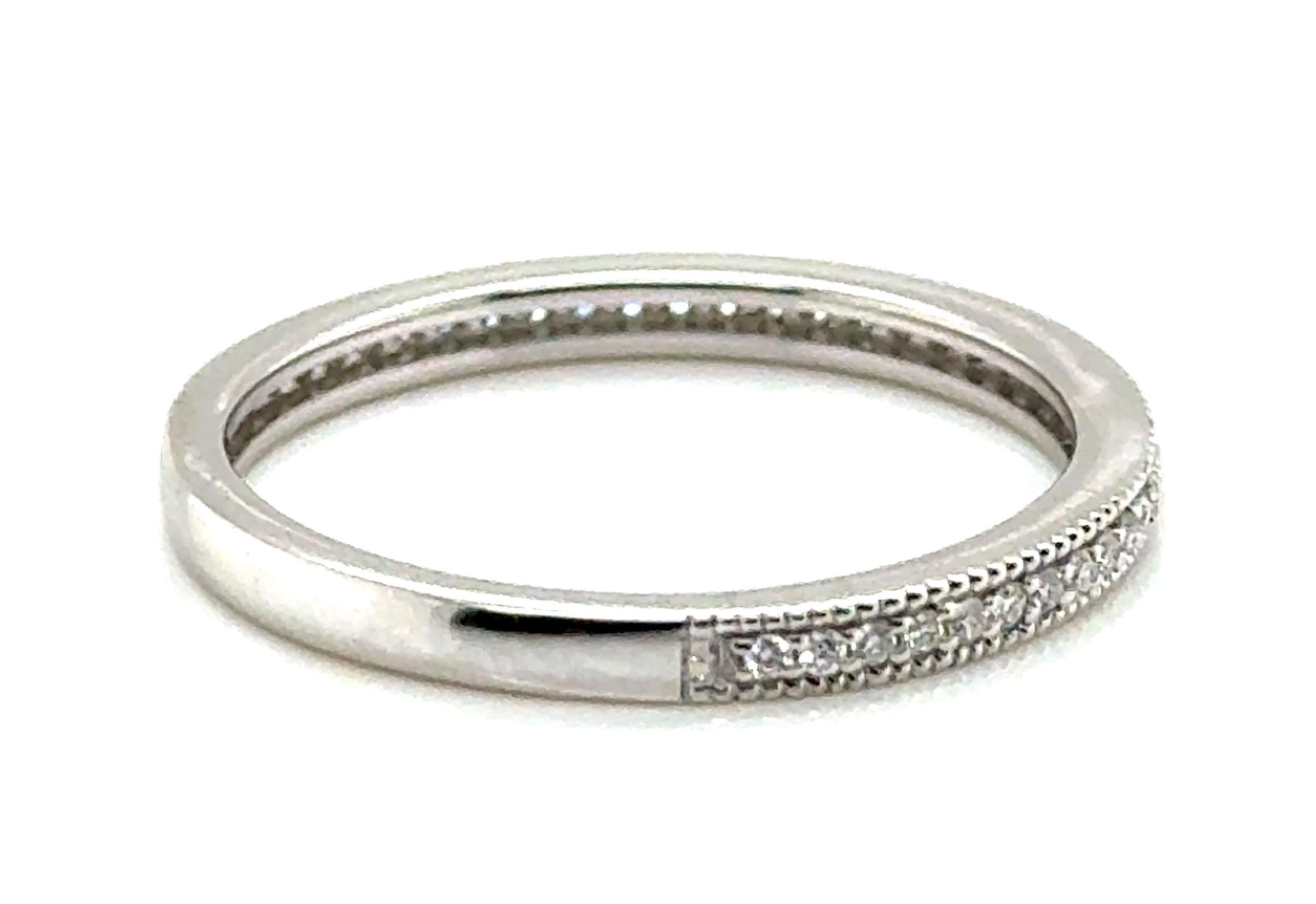 Diamond Wedding Ring Anniversary Band Mined F-G VS 14K MIlgrain Edge


Features 41 Genuine F-G/VS Natural Round Brilliant Cut Diamonds

Captivating Diamonds 

Diamonds Go Almost All the Way Around the Band

Trademarked DiaStar

These Diamonds Are