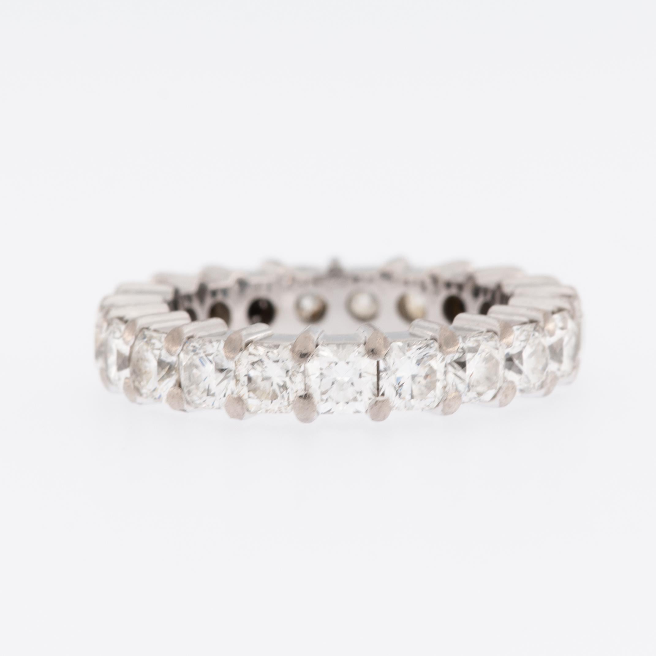 HRD Certificado Raro Diamantes talla Flandes Anillo Eternidad Oro Blanco Corte mixto en venta