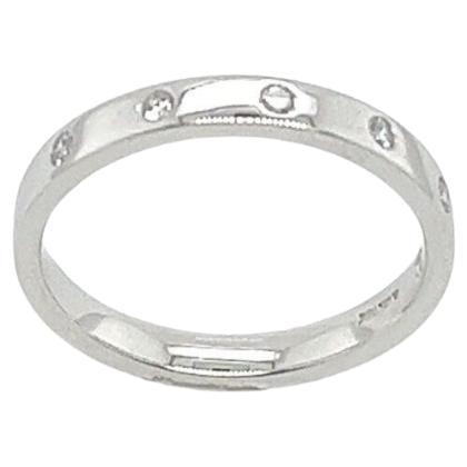 Diamond Wedding Ring Set with 6 Diamonds 0.06ct in 18ct White Gold For Sale