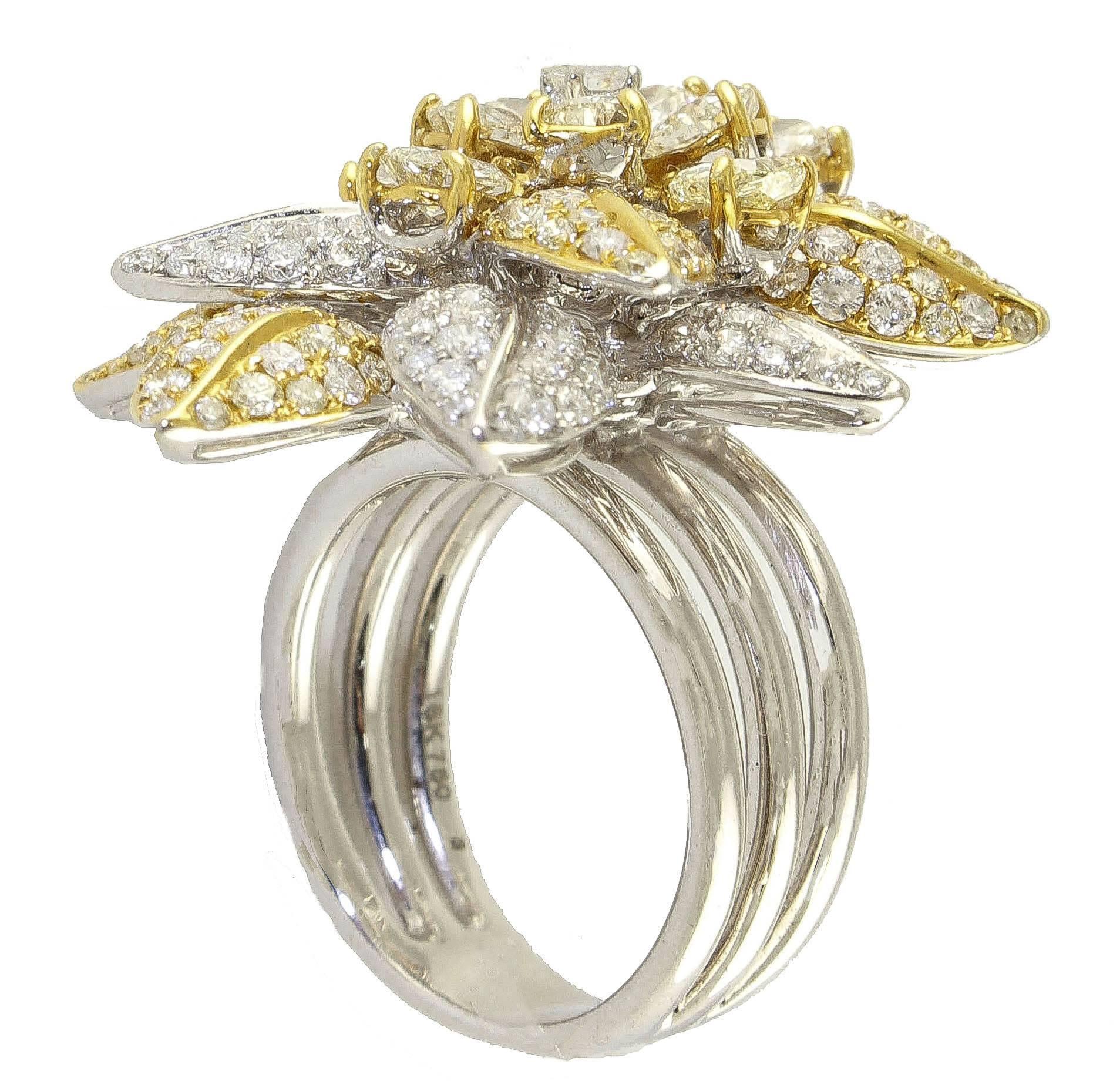 Retro 4, 64 carat Diamond 18 kt White and Yellow Gold Flower Ring