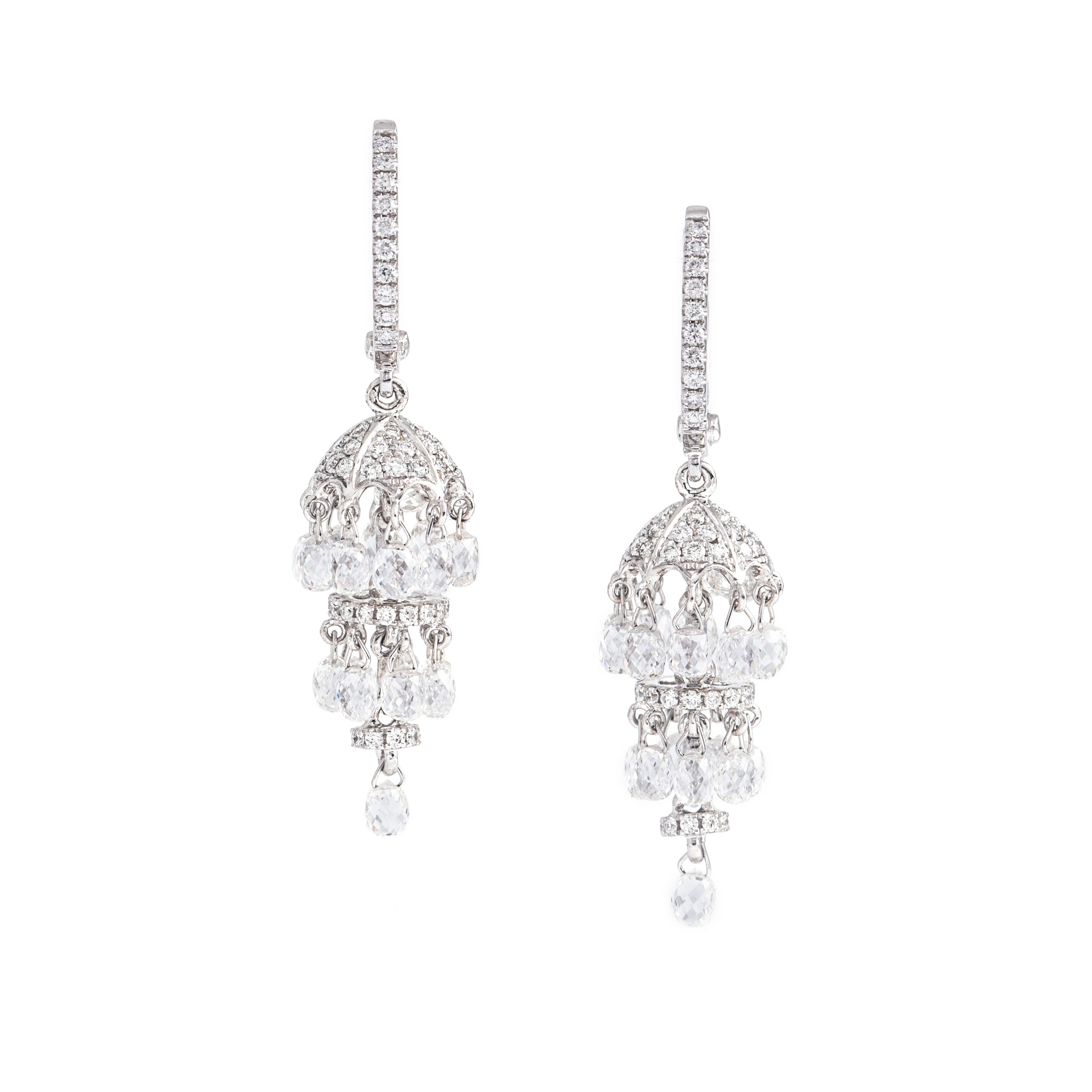 Diamond White Gold 18K Chandelier Earrings In New Condition For Sale In Geneva, CH