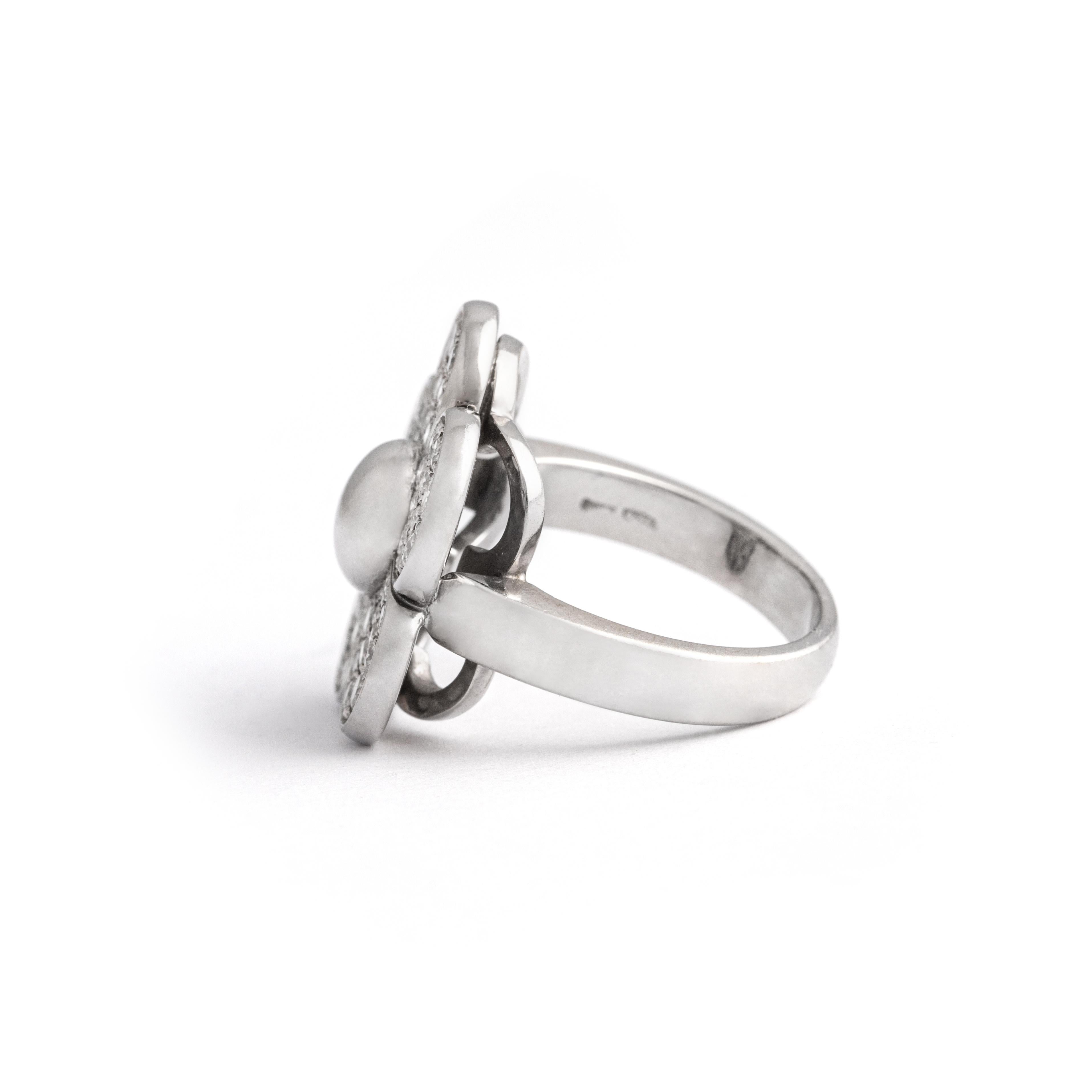 Women's or Men's Schreiber Diamond White Gold 18K Ring For Sale