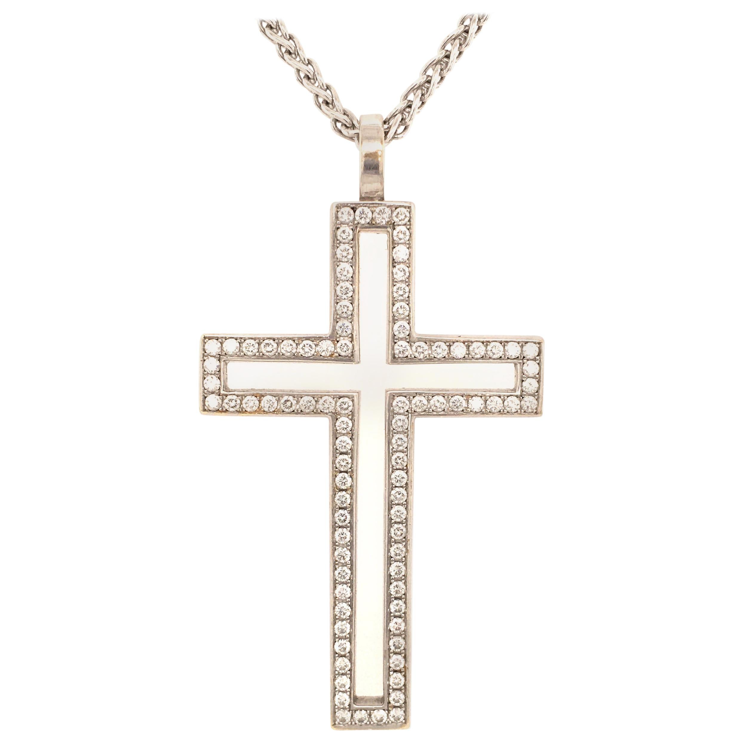 Pendentif croix en or blanc 750 avec diamants