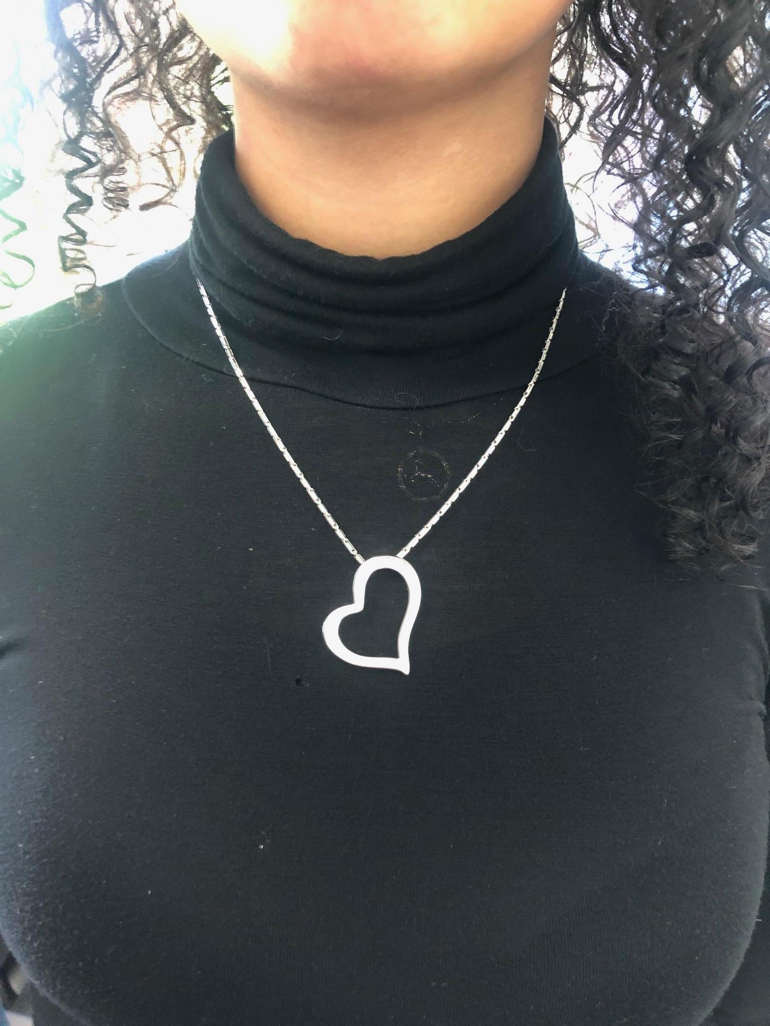 Diamond White Gold 750 Heart Pendant With Chain For Sale 1