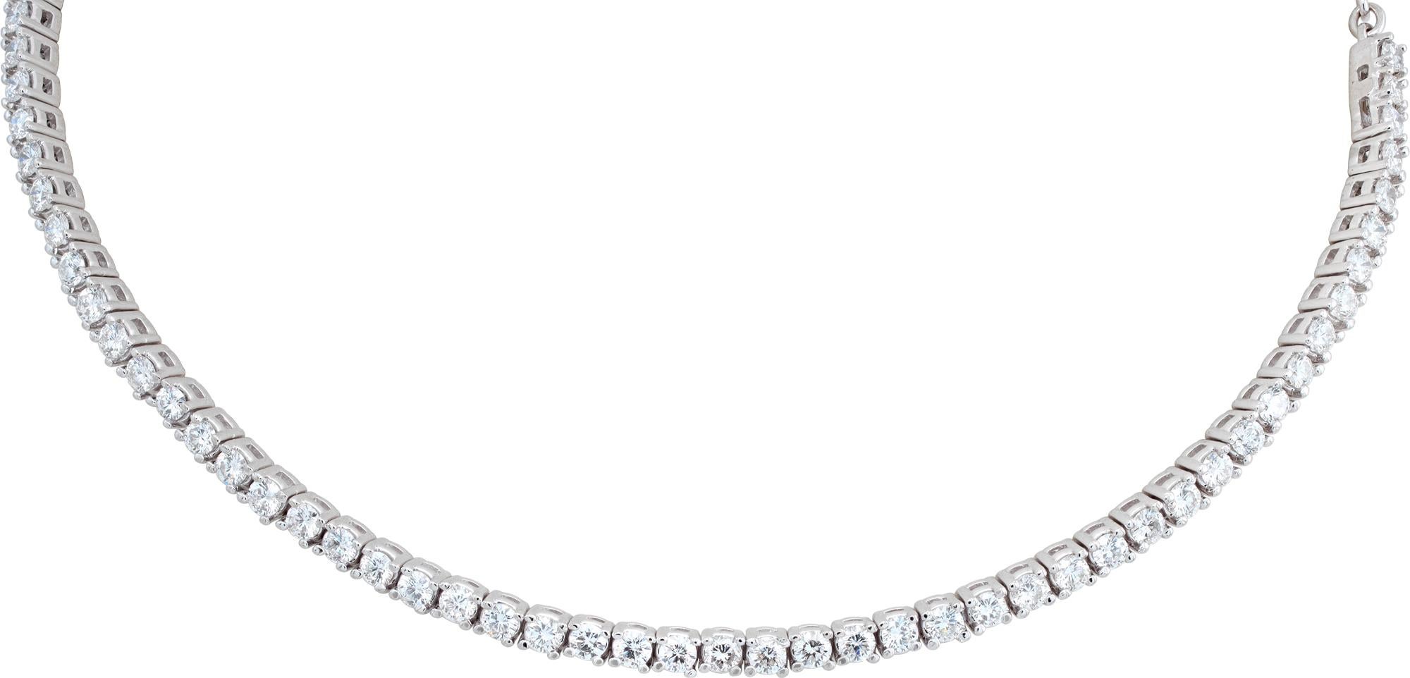 Collana girocollo con diamanti in oro bianco 14 carati con circa 5 carati di diamanti rotondi taglio brillante di colore H-I e purezza SI. Lunghezza 14 pollici