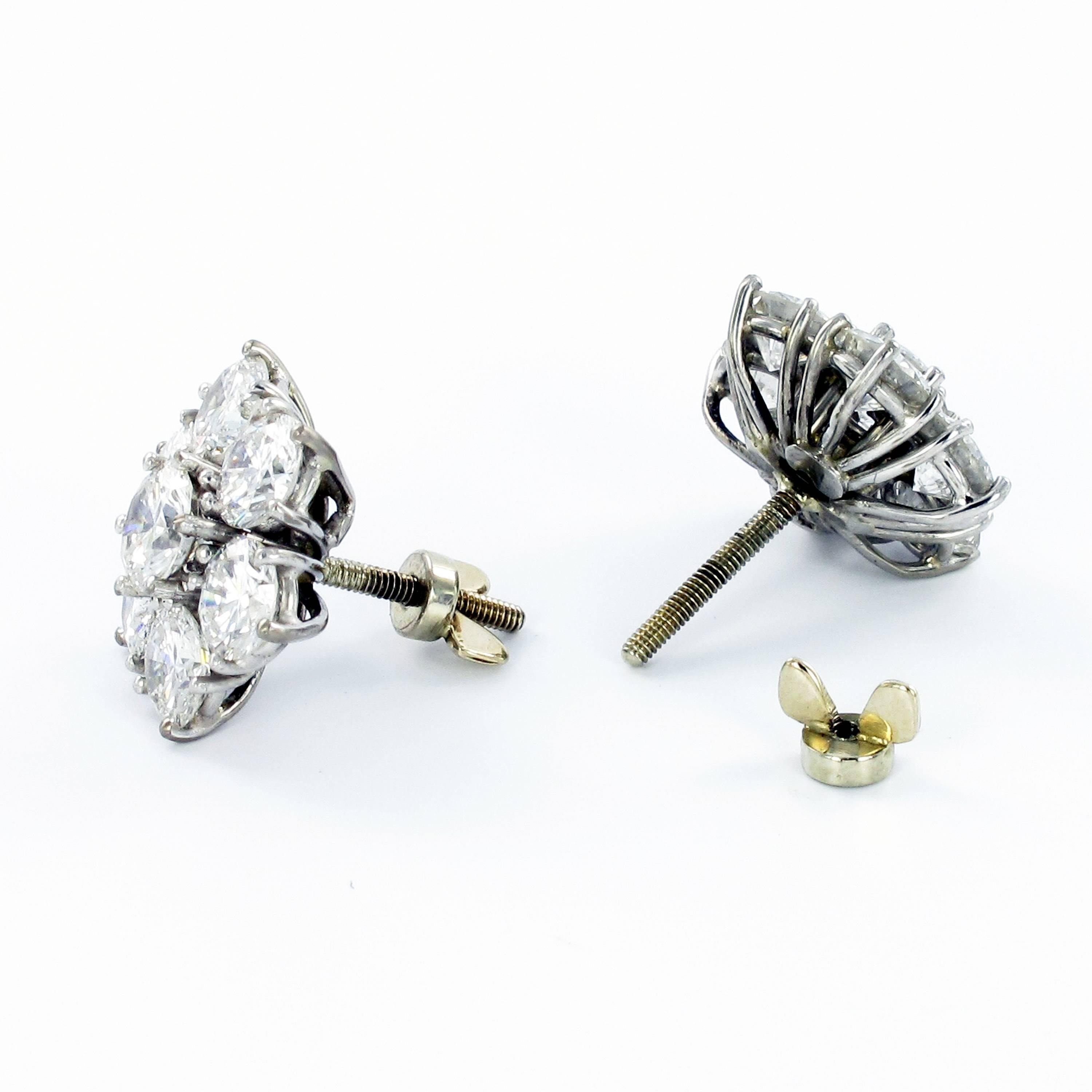 Contemporary Diamond White Gold Cluster Earstuds