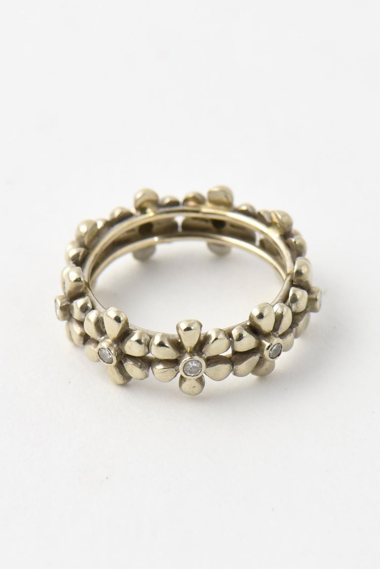 Diamond White Gold Daisy Band Ring For Sale at 1stdibs