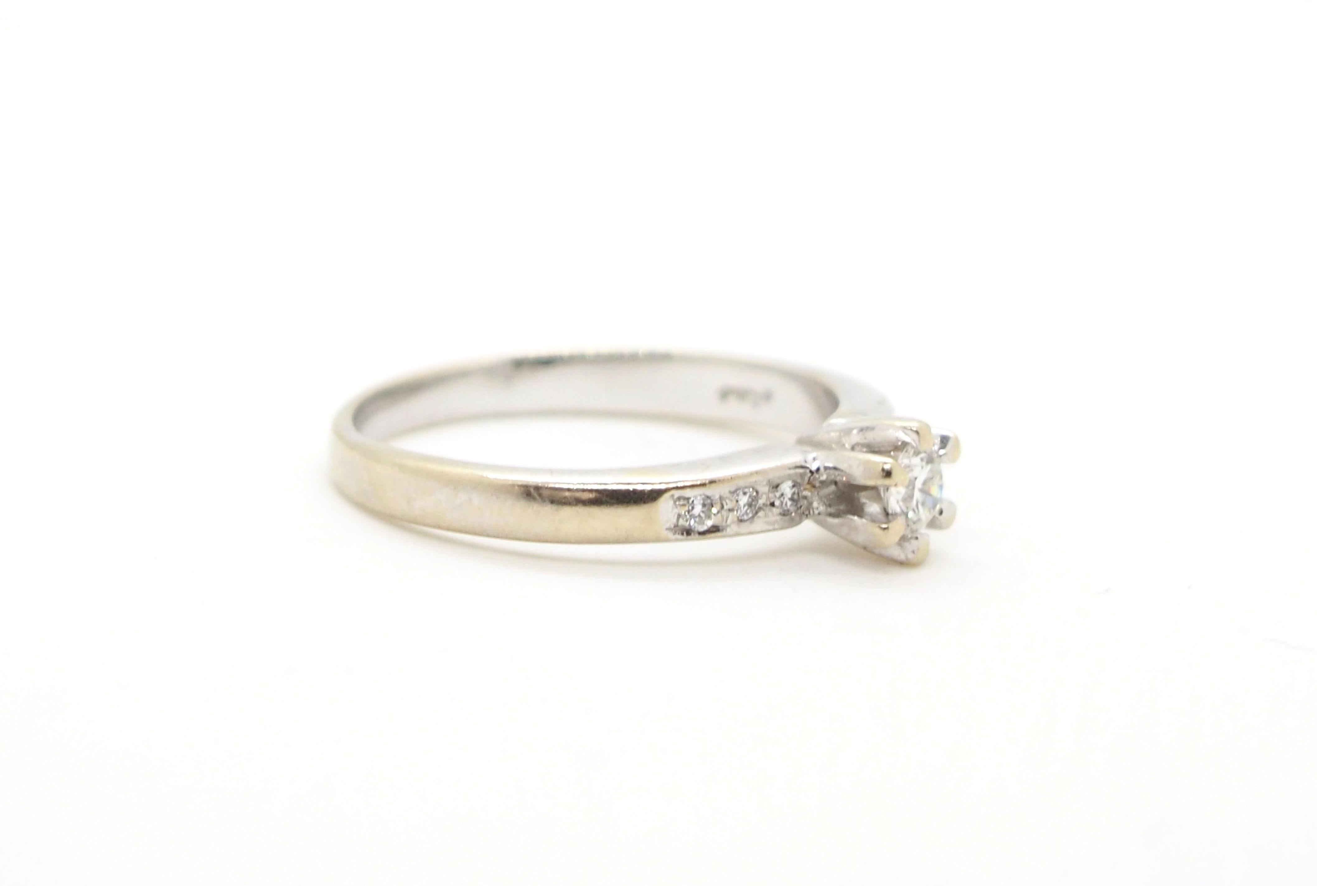 Brilliant Cut Diamond White Gold Engagement Ring For Sale