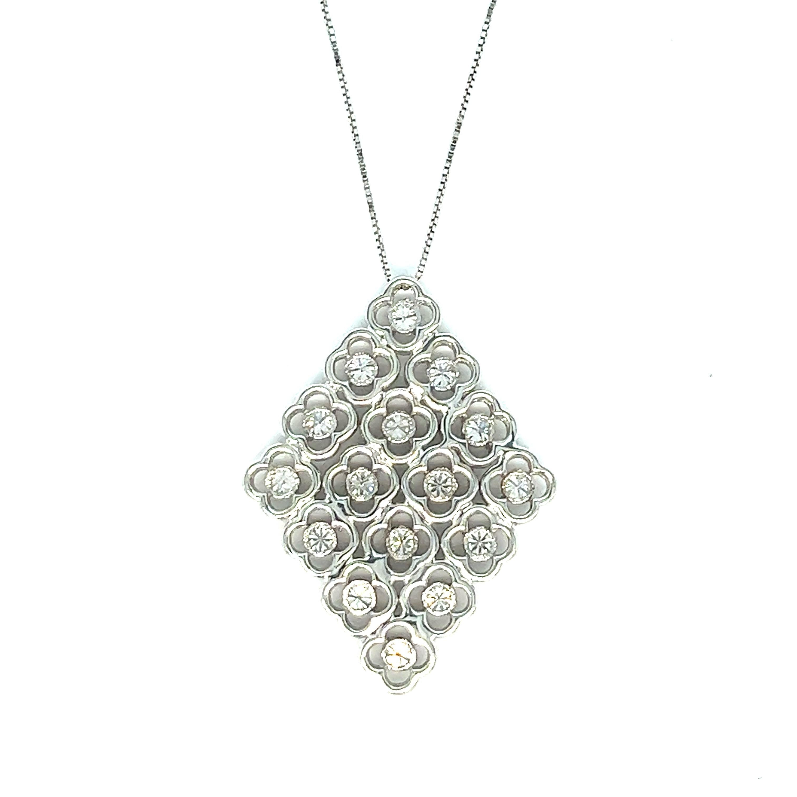 Diamond White Gold Pendant Necklace For Sale 1