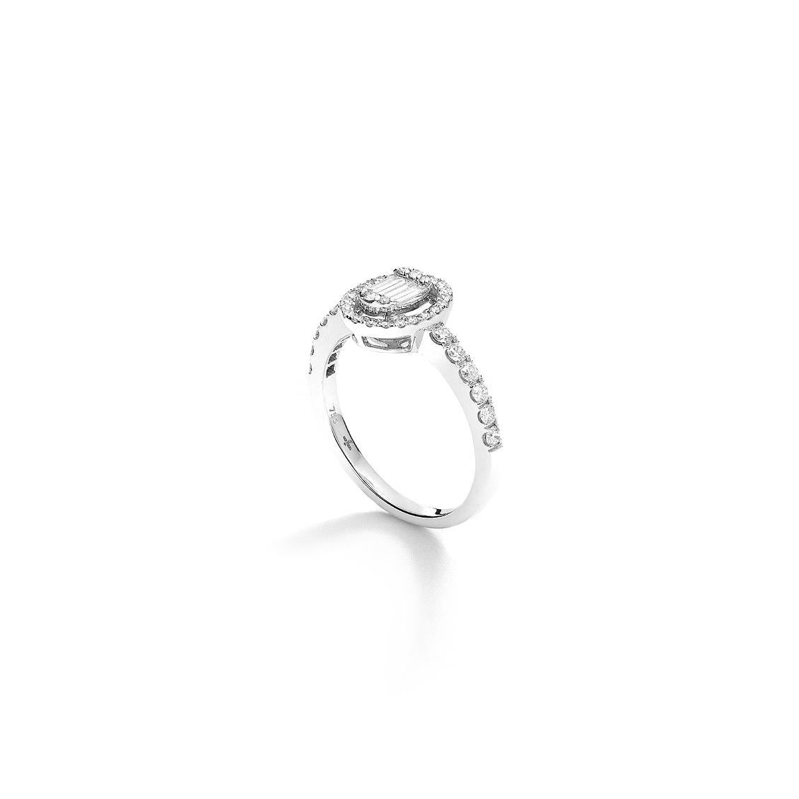 Ring in 18kt white gold set with 40 diamonds 0.42 cts and 3 baguette cut diamonds 0.11 cts          