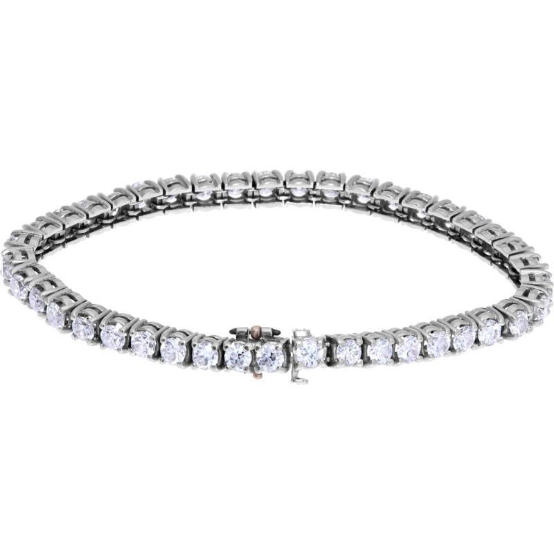 Pulsera de tenis de oro blanco con diamantes en Excelente estado para la venta en Surfside, FL