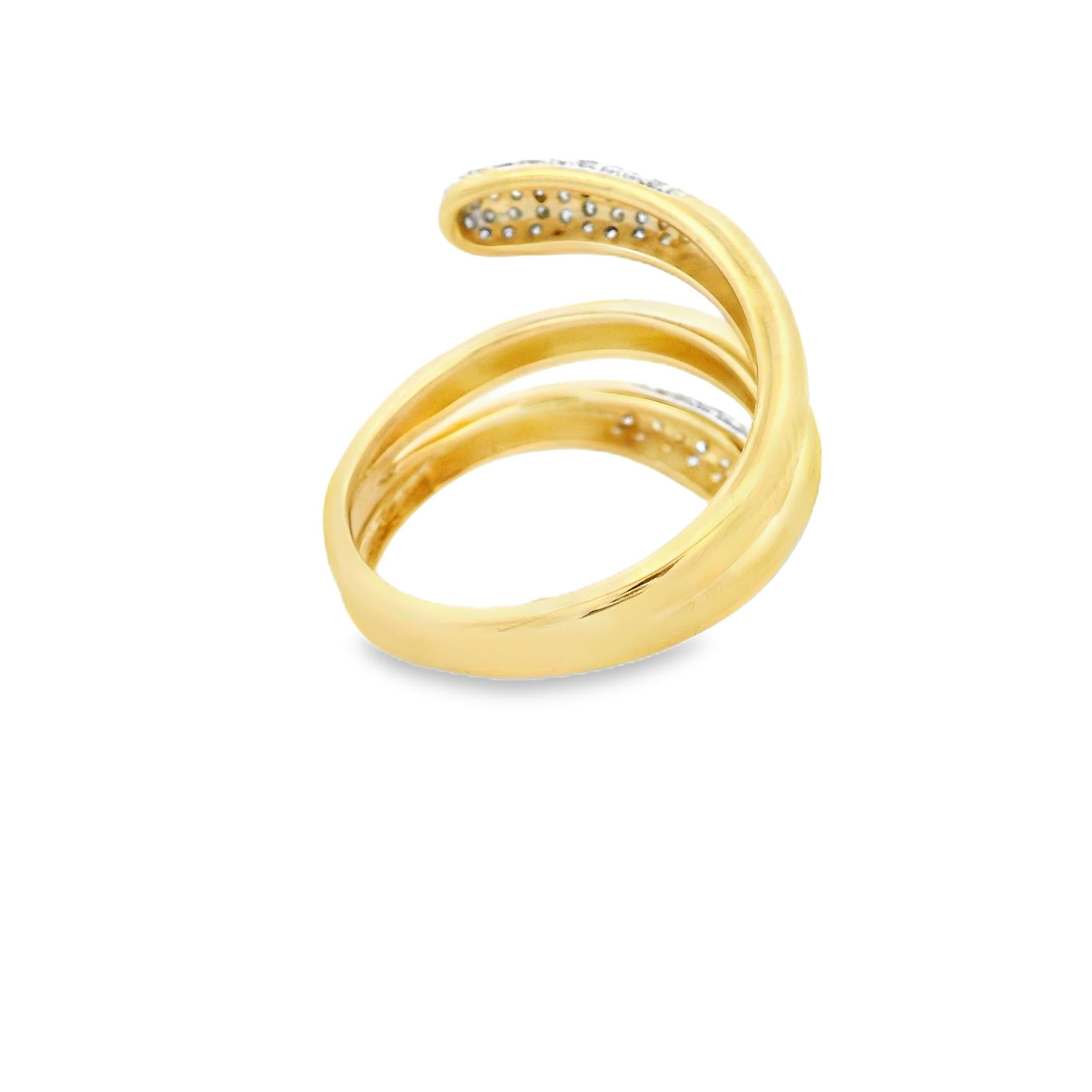 Bague à large bande diamantée en or jaune 14K avec 0.50 carats Taille 7 Pour femmes en vente