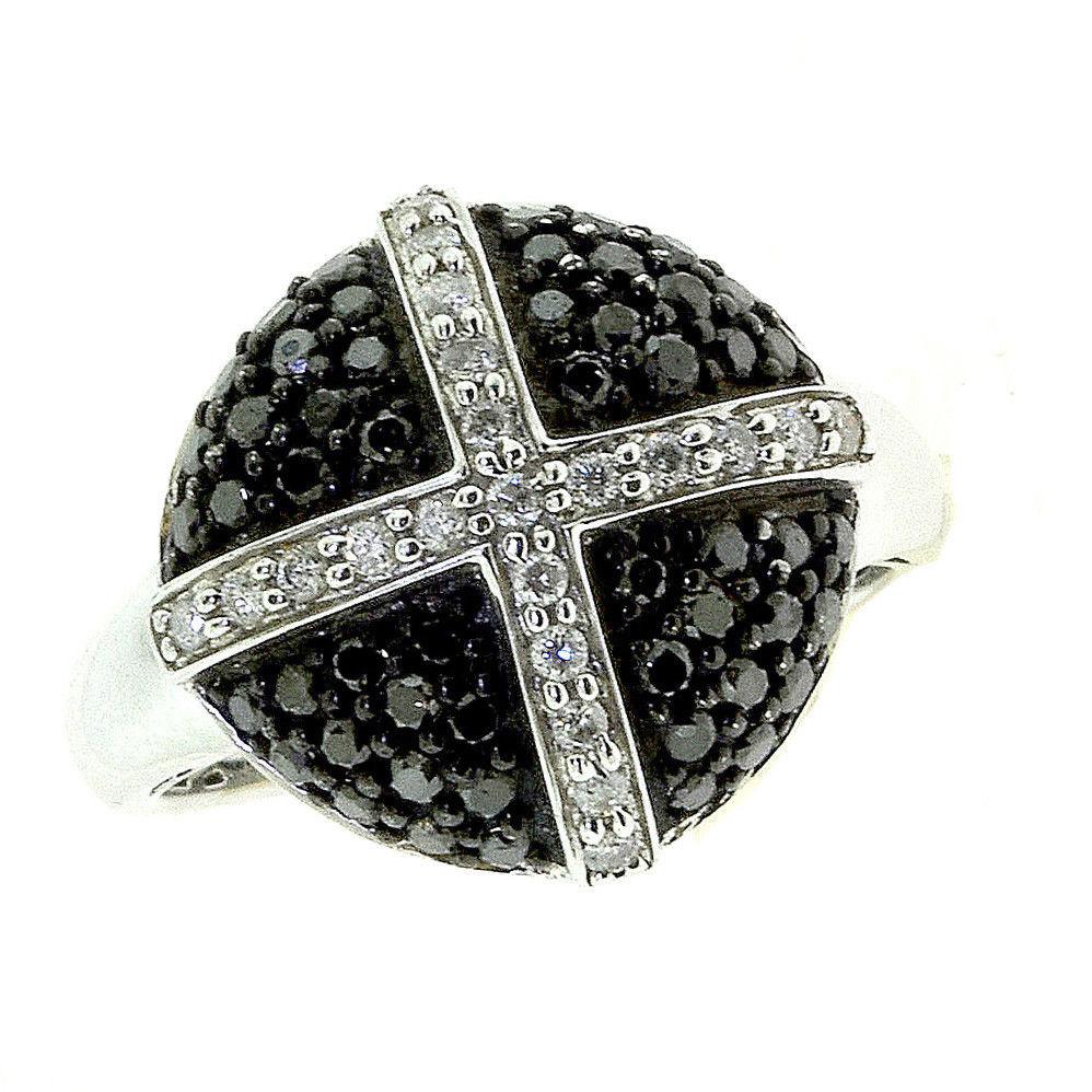 Diamond Wide Circle Round with Cross White Gold Ring 1