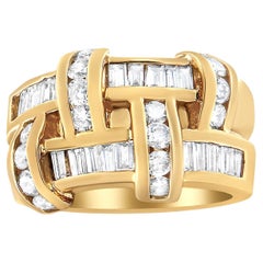 Anillo de cóctel ancho de diamantes talla baguette y redonda 1,68 quilates Oro amarillo de 14 quilates