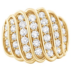 Anillo de cóctel ancho de diamantes talla brillante redonda 2 quilates chapado en oro amarillo de 14 quilates