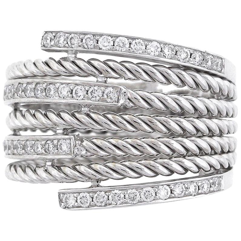 Bracelet large pour femme à plusieurs rangées de diamants en vente