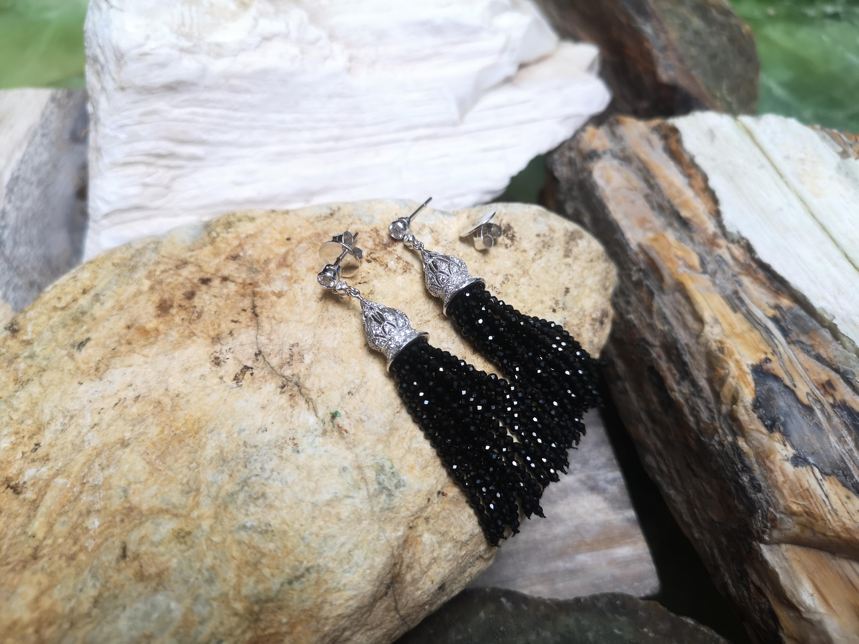 Art Déco Orecchini con diamante e spinello nero incastonati in oro bianco 18 carati in vendita