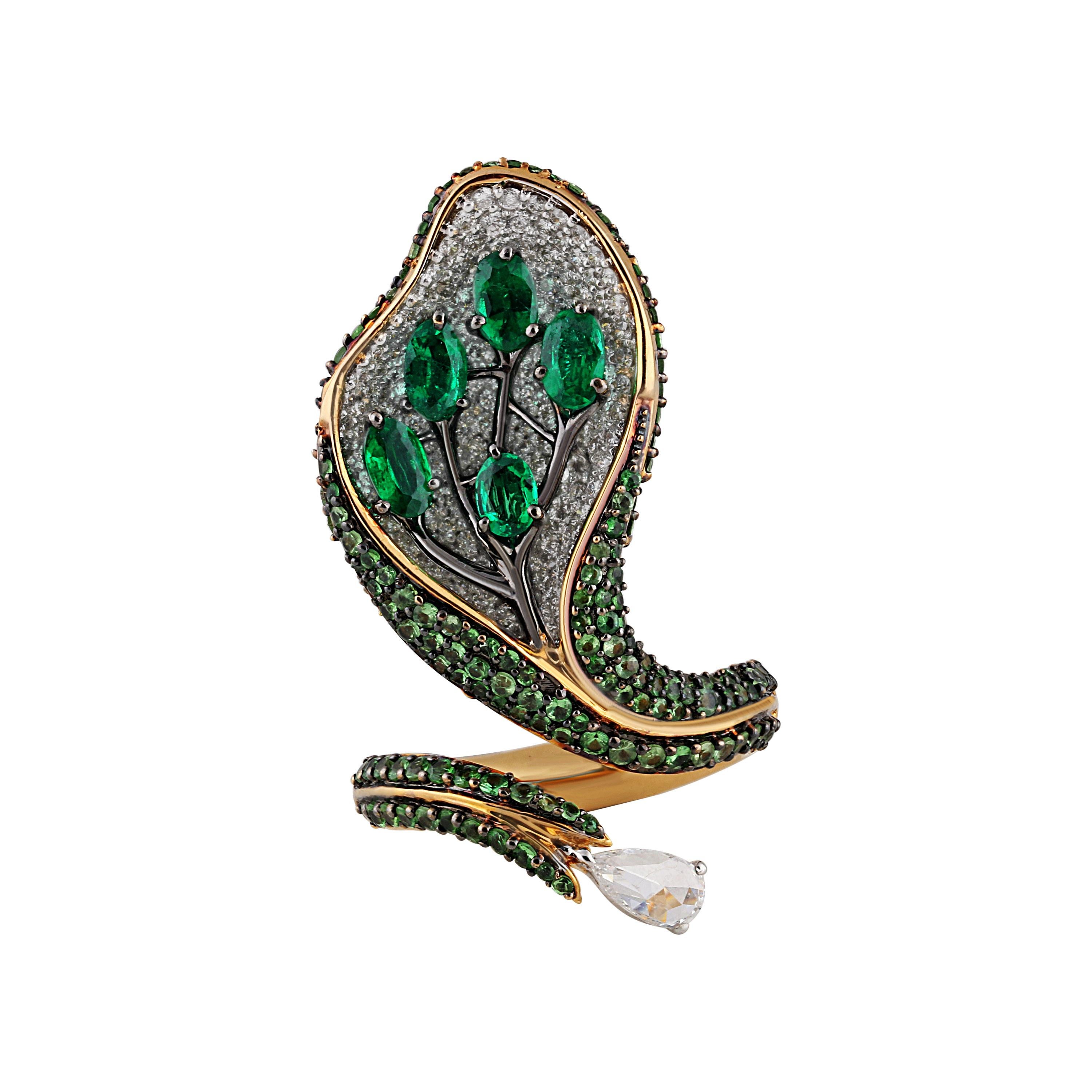 Studio Rêves Diamond with Emeralds and Tsavorites Cocktail Ring in 18 Karat Gold In New Condition For Sale In Mumbai, Maharashtra