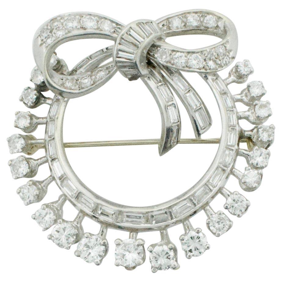 Diamond Wreath Brooch- Necklace, circa 1940s 4.10 Carat in White Gold