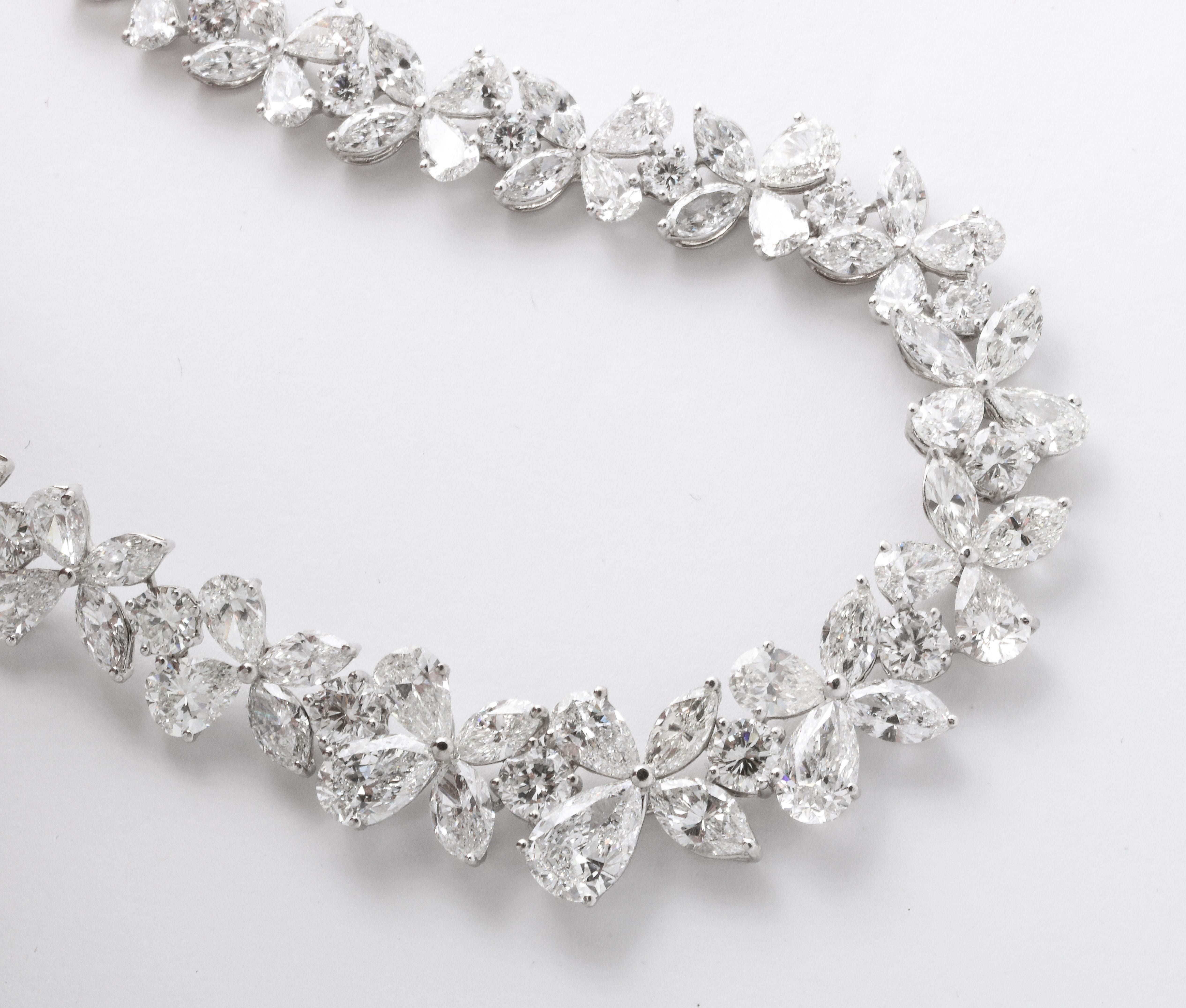 Diamond Wreath Necklace In New Condition In New York, NY