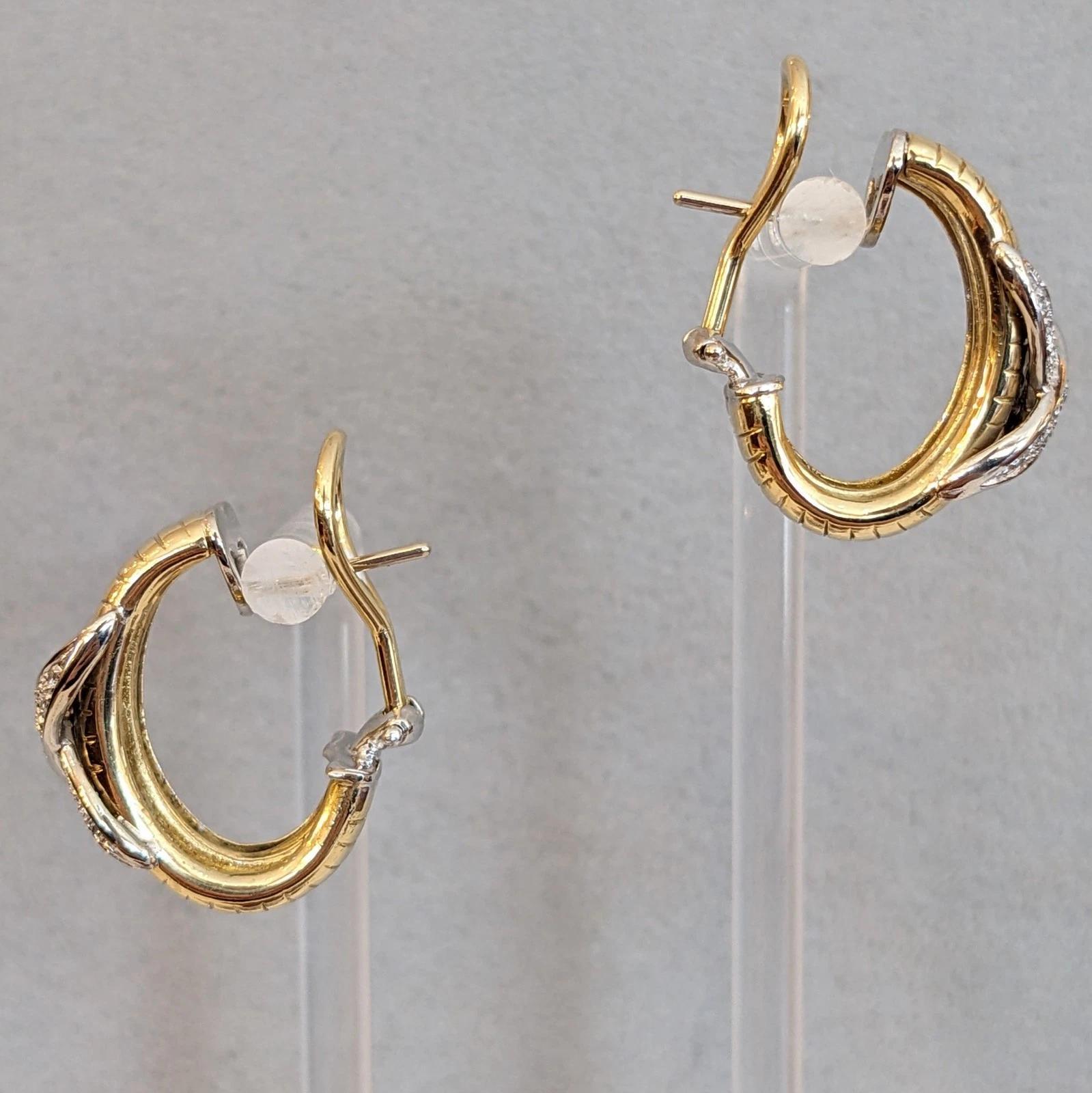 Créoles X en or jaune et blanc 18 carats Excellent état - En vente à La Jolla, CA
