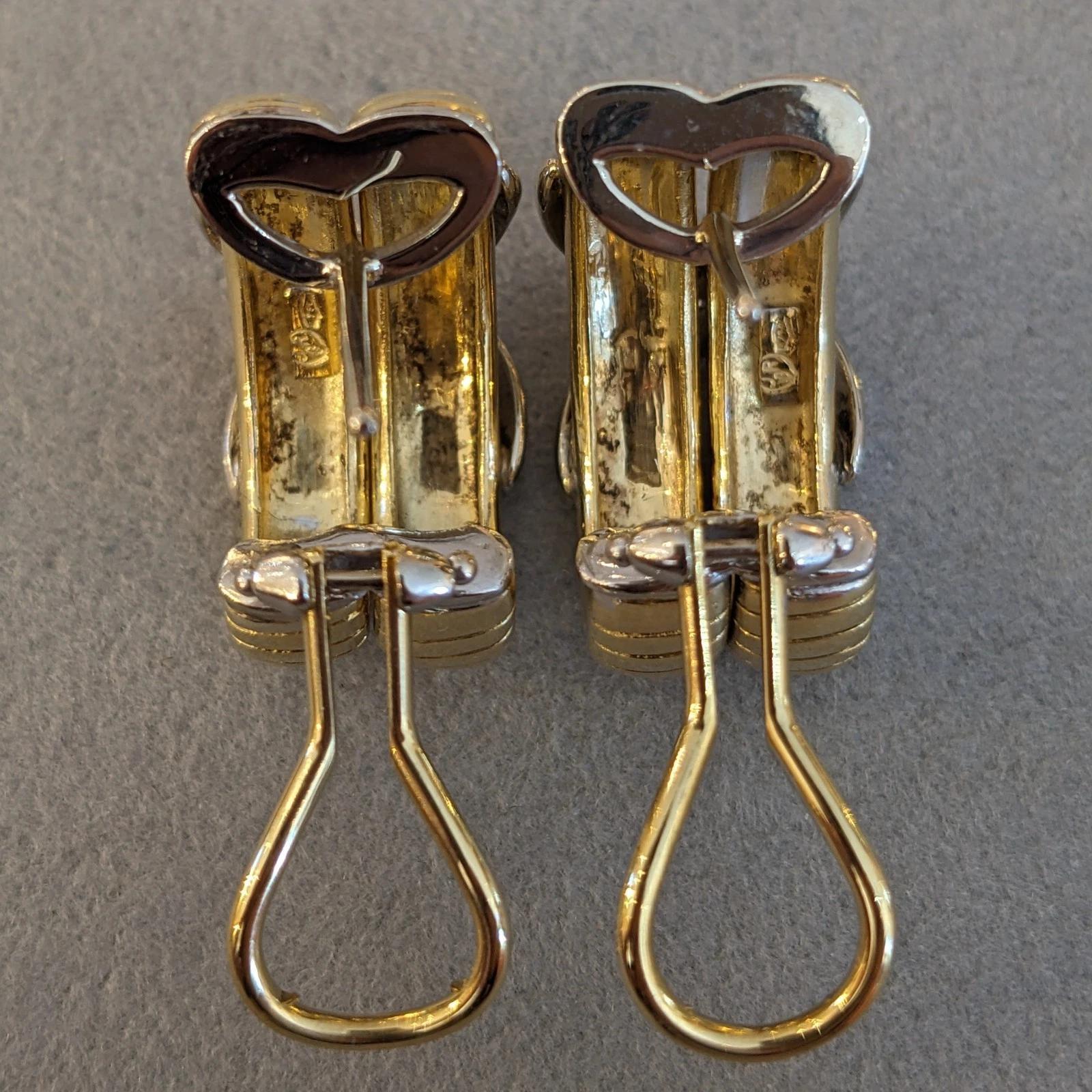 Créoles X en or jaune et blanc 18 carats en vente 2