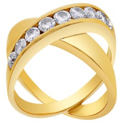 Diamond "X" Kiss Ring in 14k Gold with 0.90 Carats in Round Diamond Accents