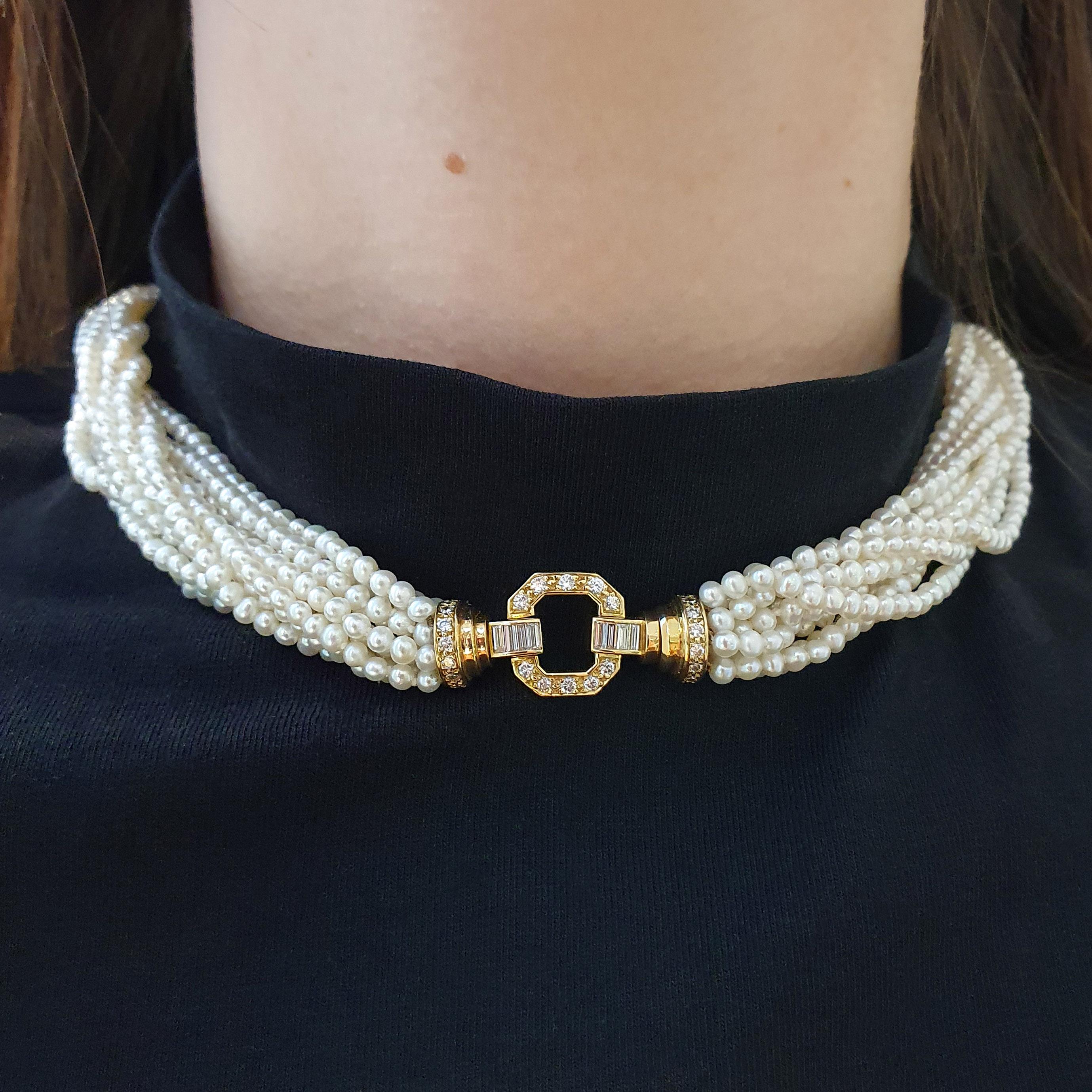Diamond Yellow Gold 18K Pearl Necklace For Sale 1