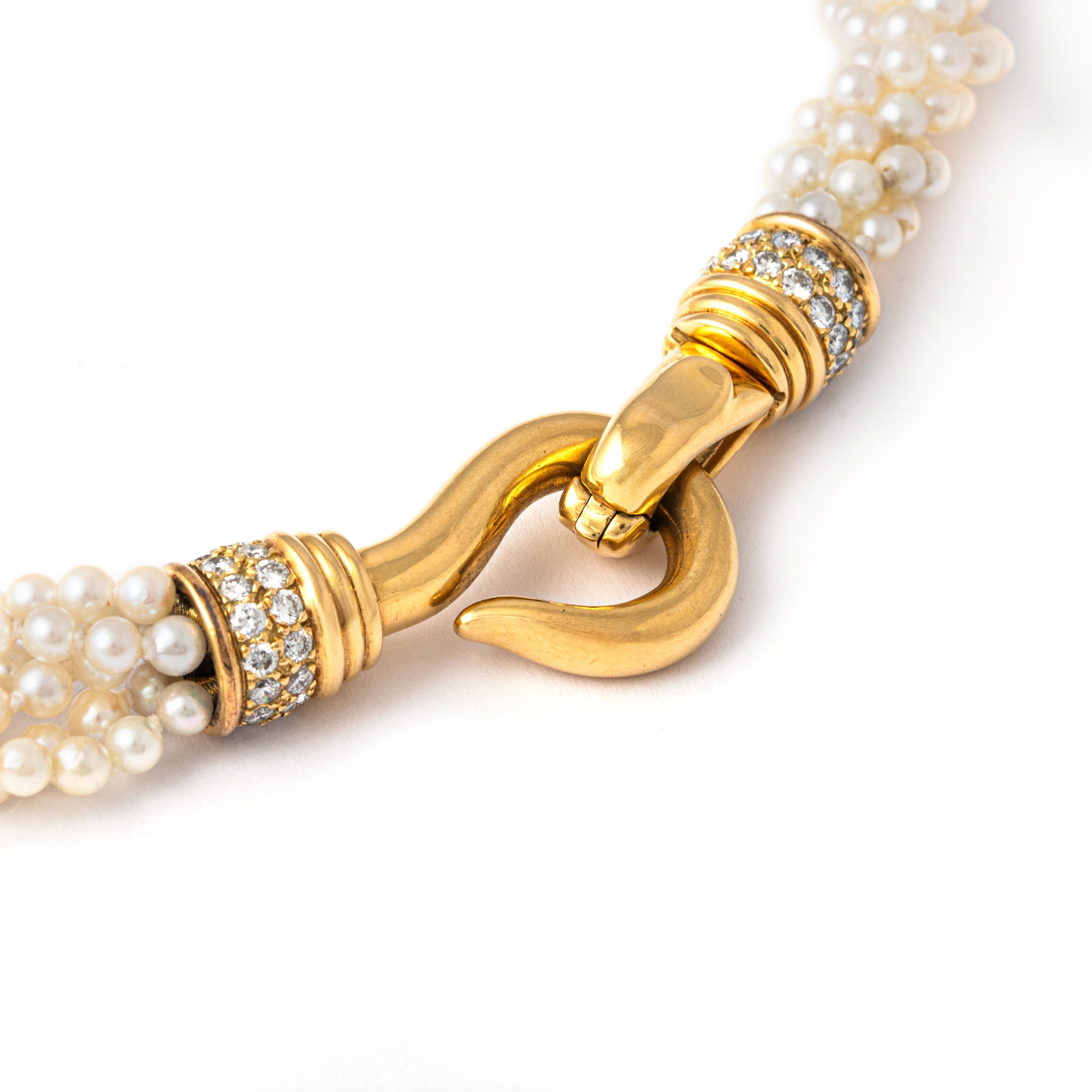 Diamond Yellow Gold 18K Pearl Necklace For Sale 1