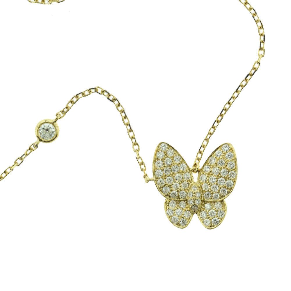 Diamond Yellow Gold Butterfly Necklace In Good Condition In Miami, FL