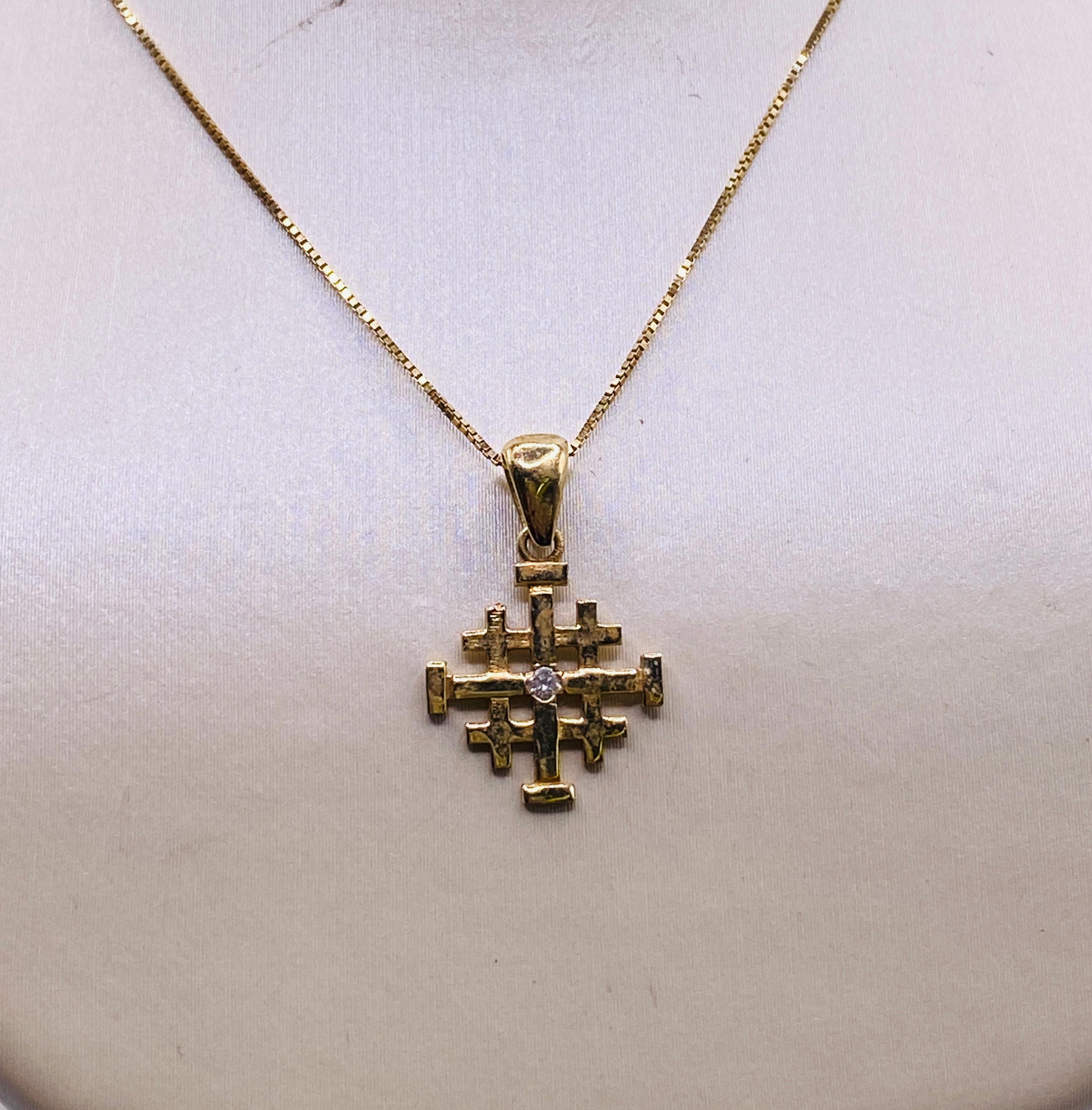 Round Cut Diamond Yellow Gold Cross Necklace