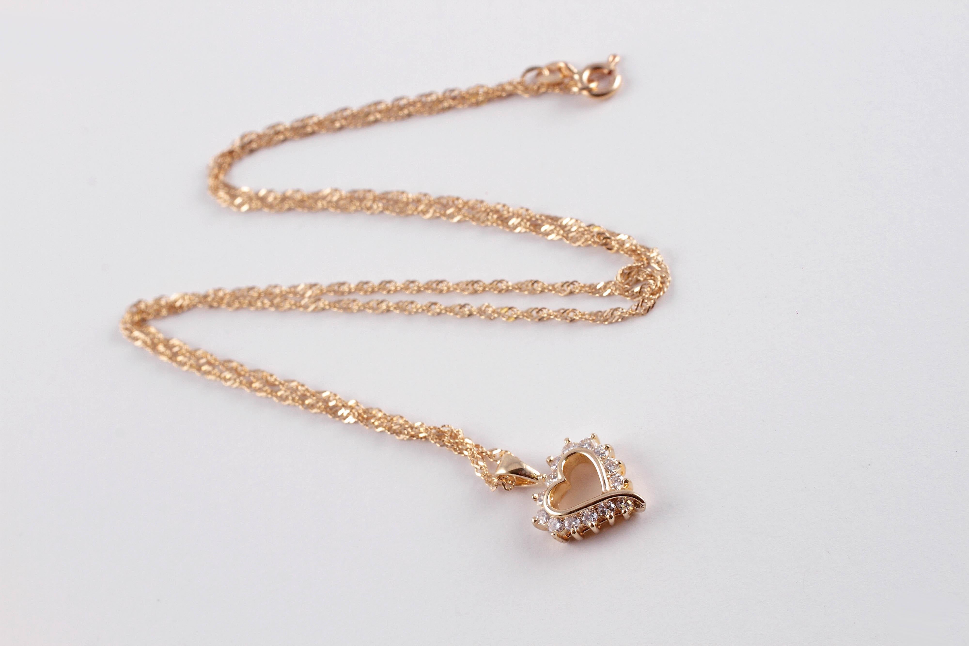 Diamond Yellow Gold Heart Pendant and Chain 4