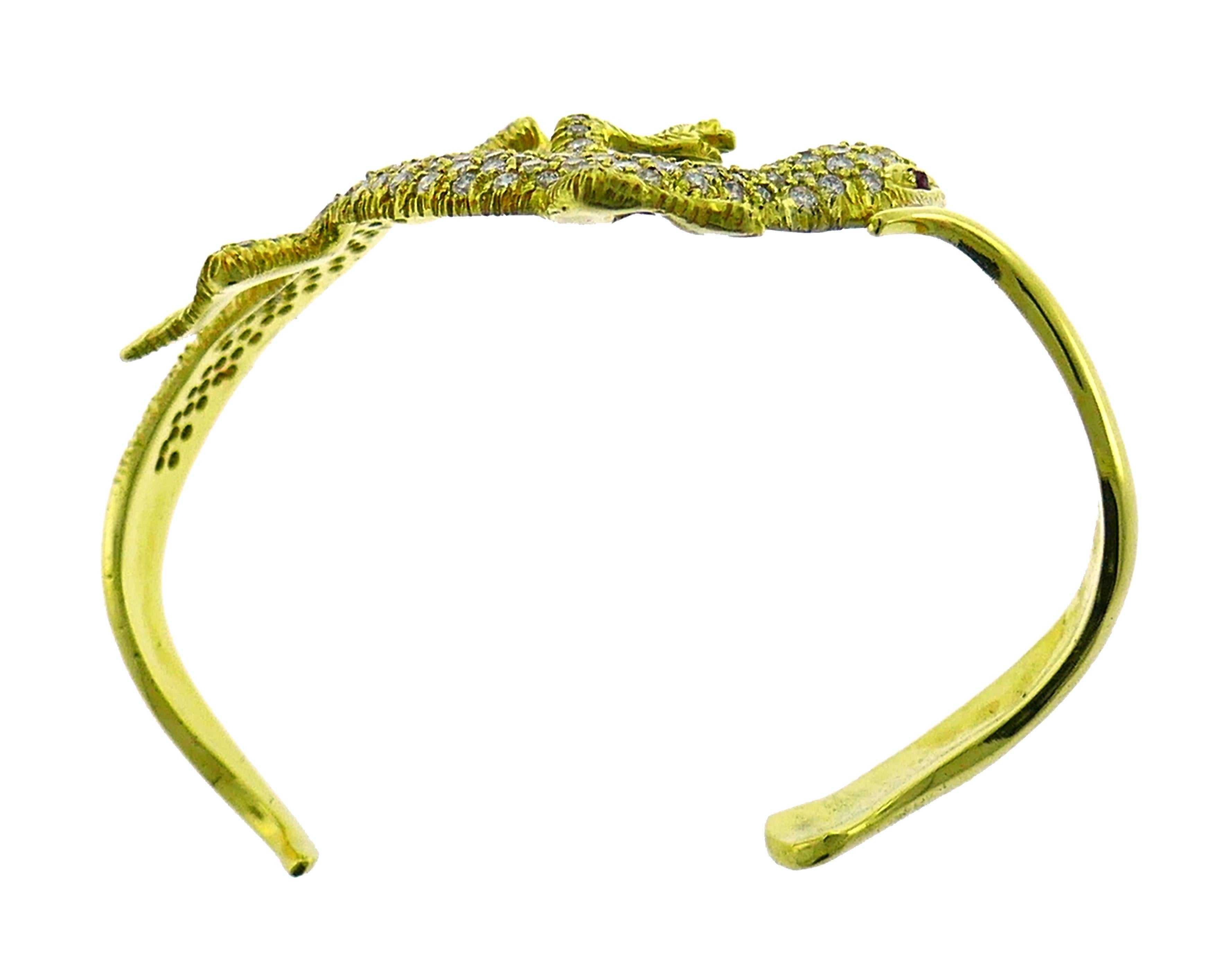 Diamond Yellow Gold Lizard Bracelet by Jennifer Meyer In Excellent Condition In Beverly Hills, CA