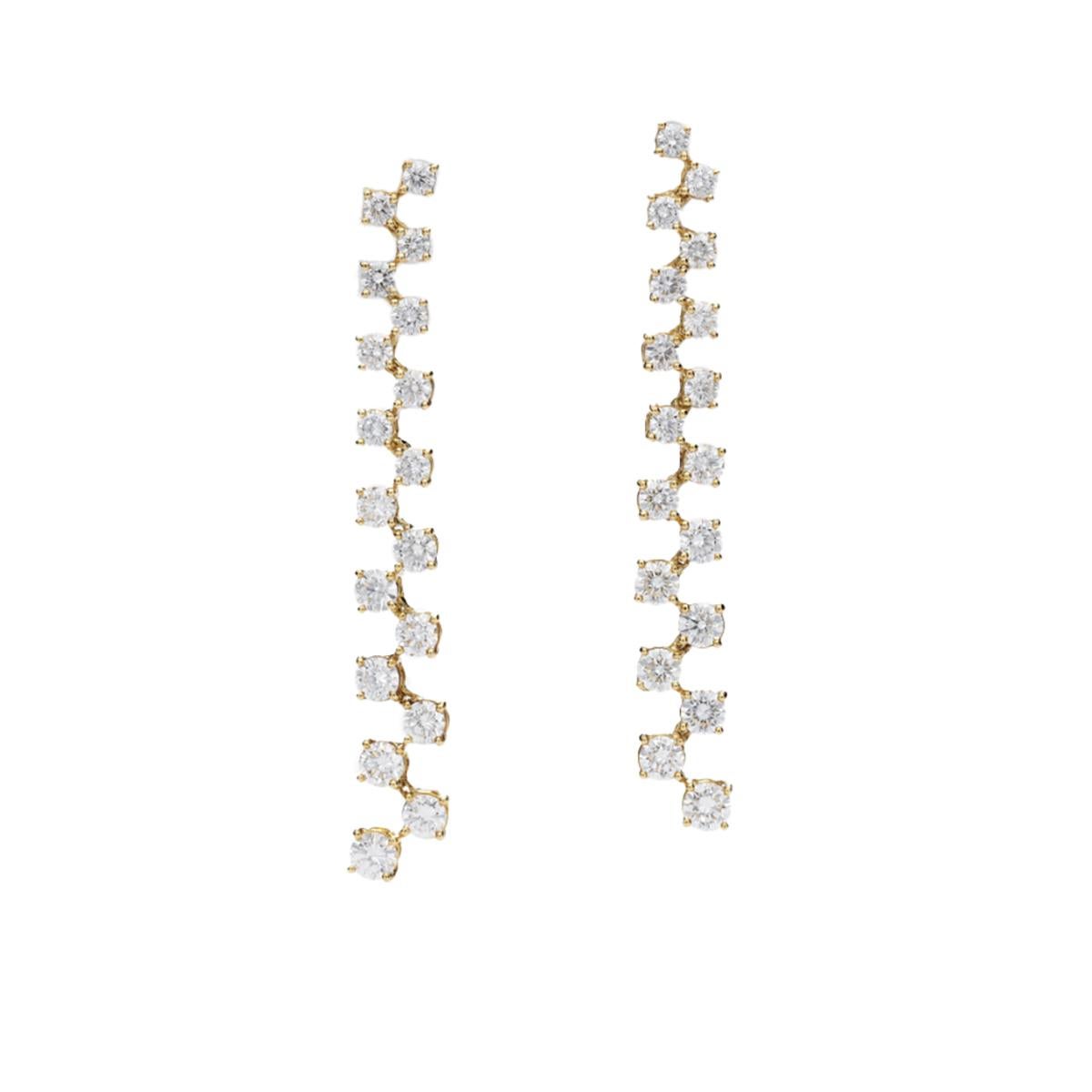 Boucles d'oreilles en or jaune 18kt serties de 36 diamants 5.44 cts