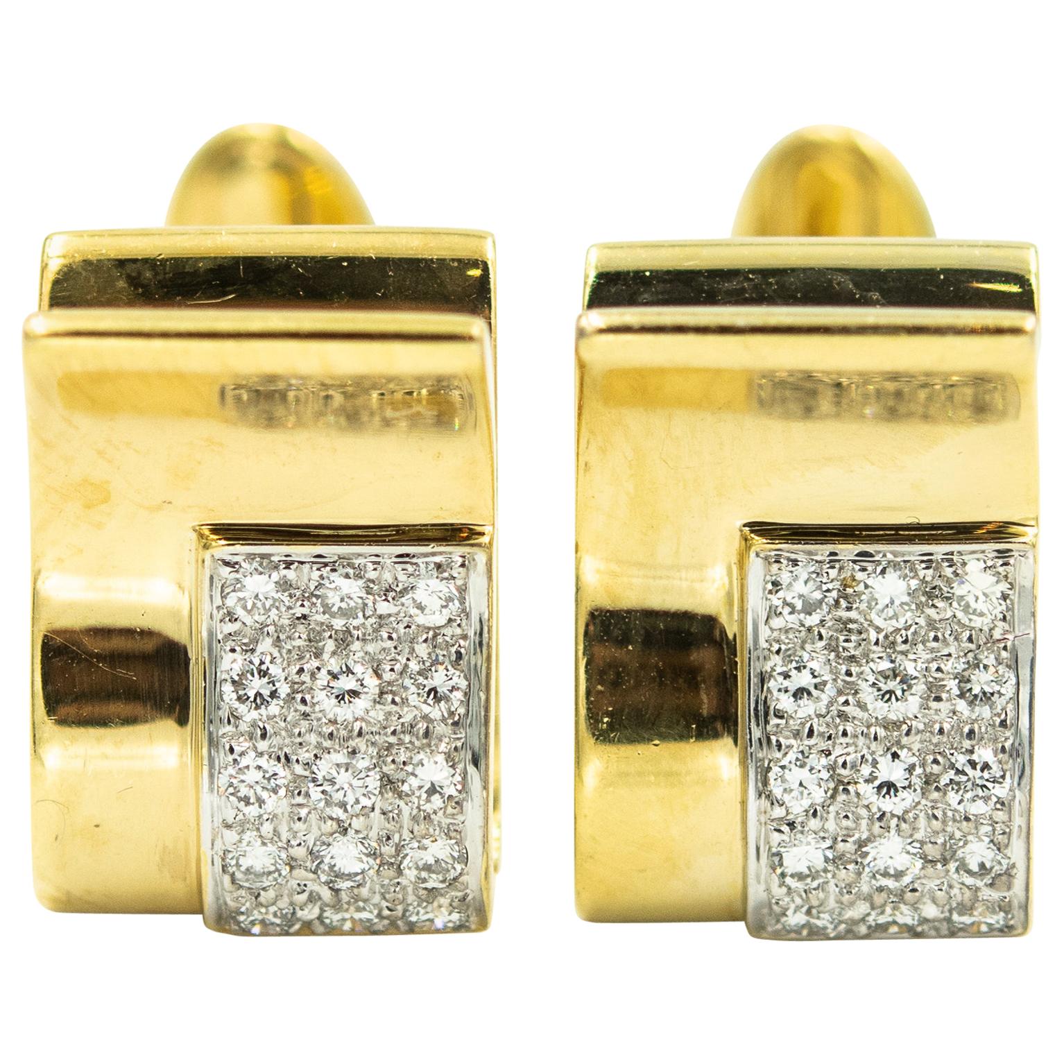 Boutons de manchette rectangulaires stylisés en or jaune et diamants en vente