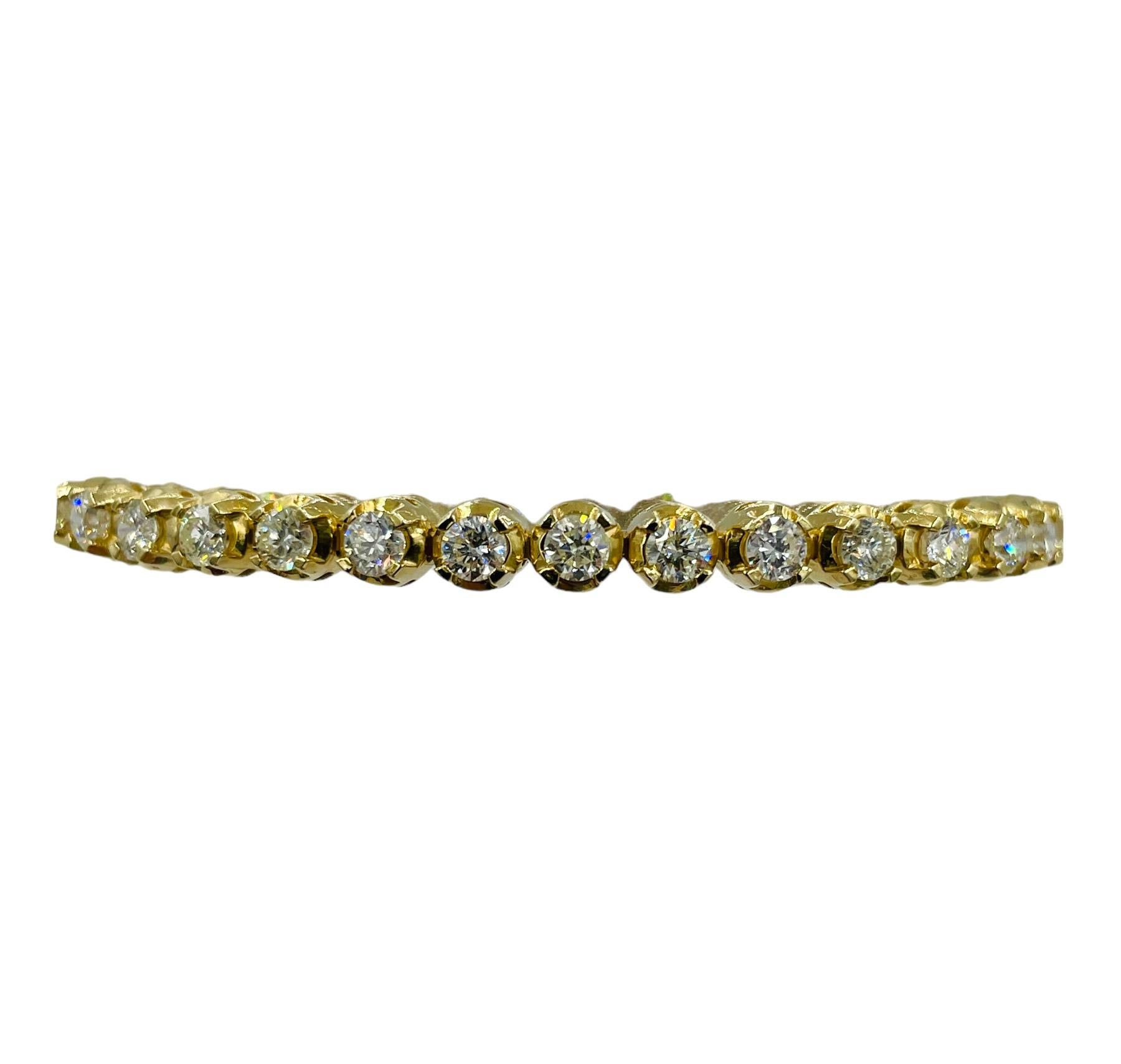 Diamond Yellow Gold Tennis Bracelet 6 1/2 Inches Long In Good Condition For Sale In Los Angeles, CA