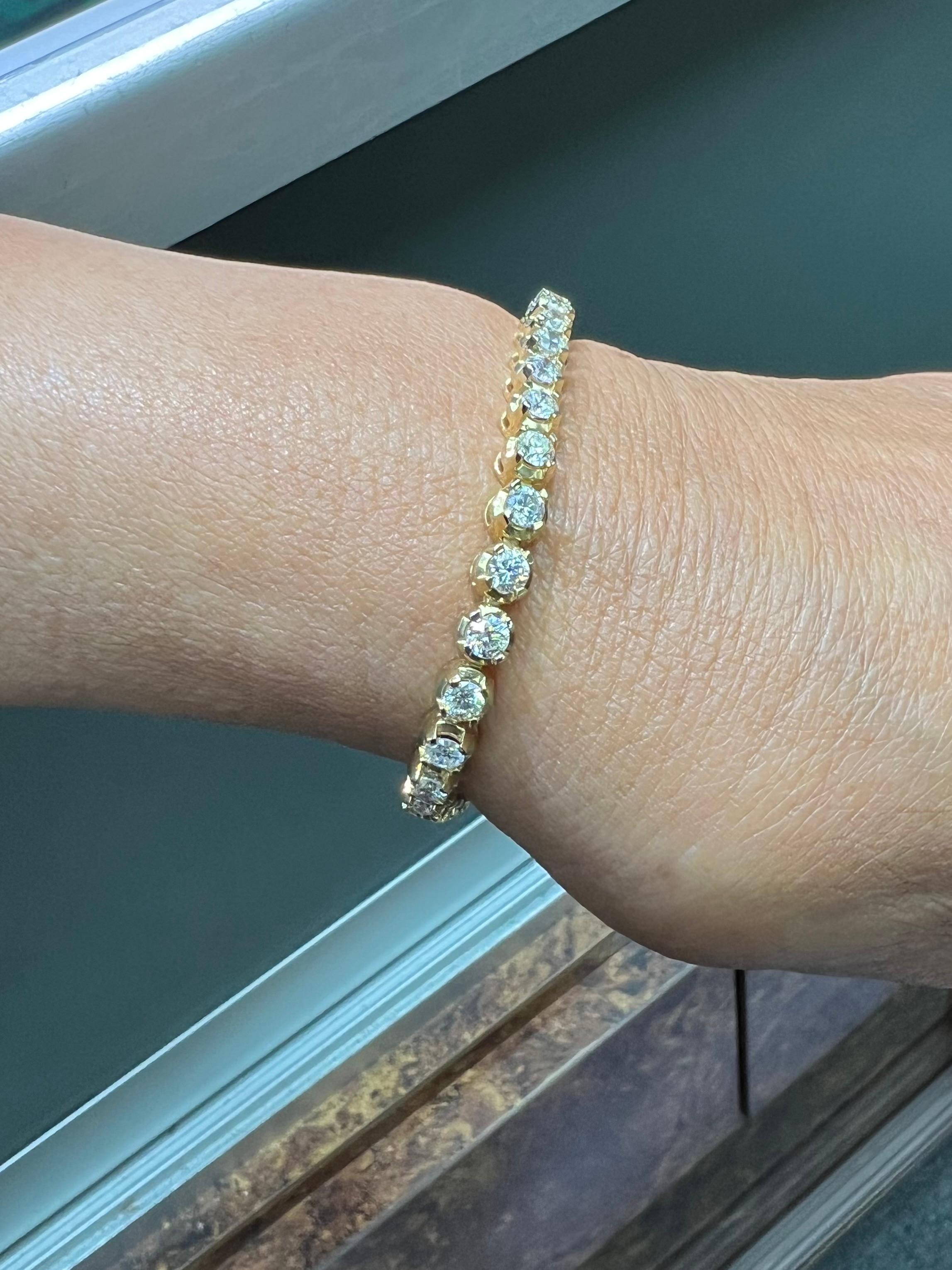 Diamond Yellow Gold Tennis Bracelet 6 1/2 Inches Long For Sale 1