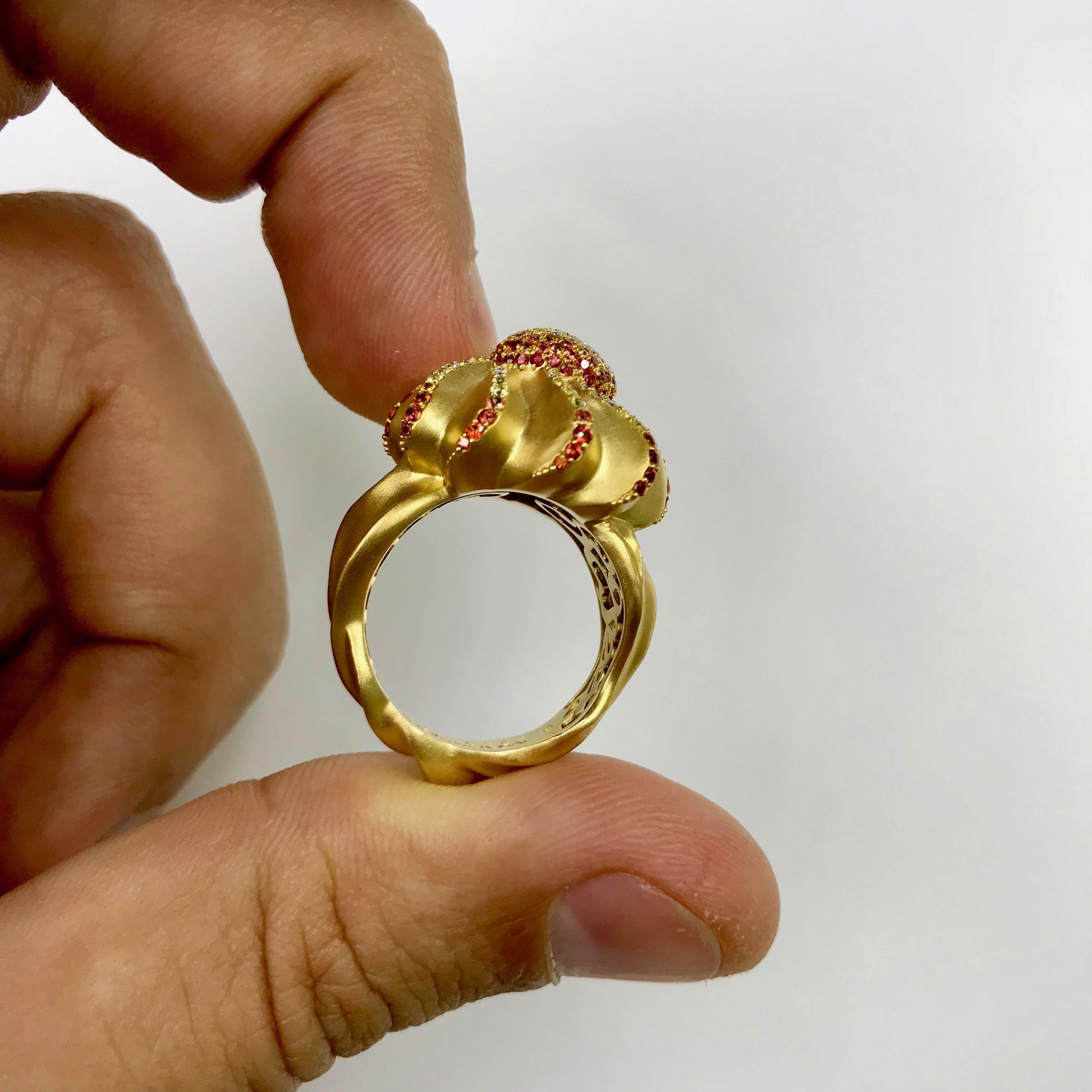 Diamond Yellow Sapphire Orange Sapphire 18 Karat Yellow Gold Cookie Ring In New Condition For Sale In Bangkok, TH