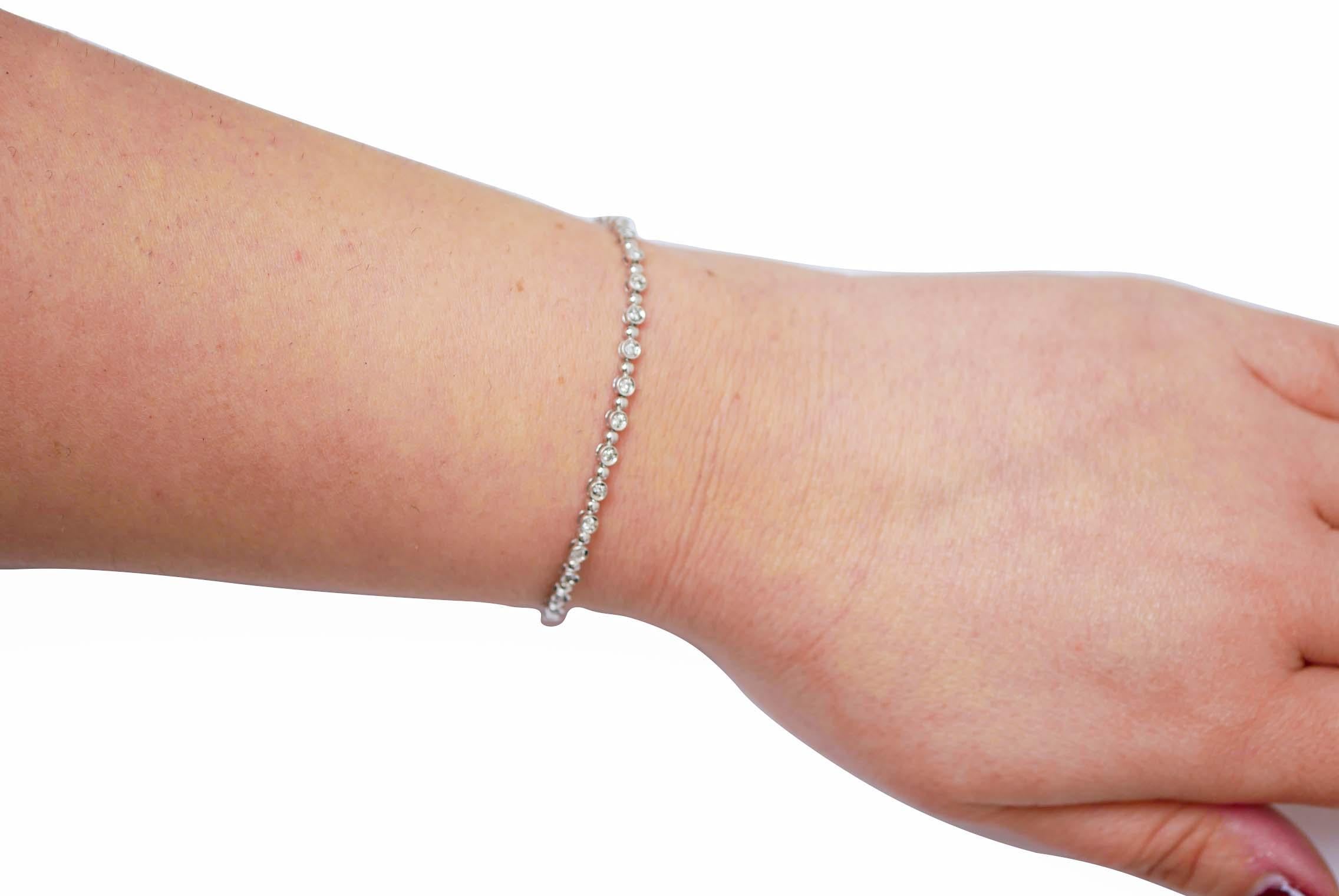 Brilliant Cut Diamonds, 14 Karat White Gold Bracelet. For Sale