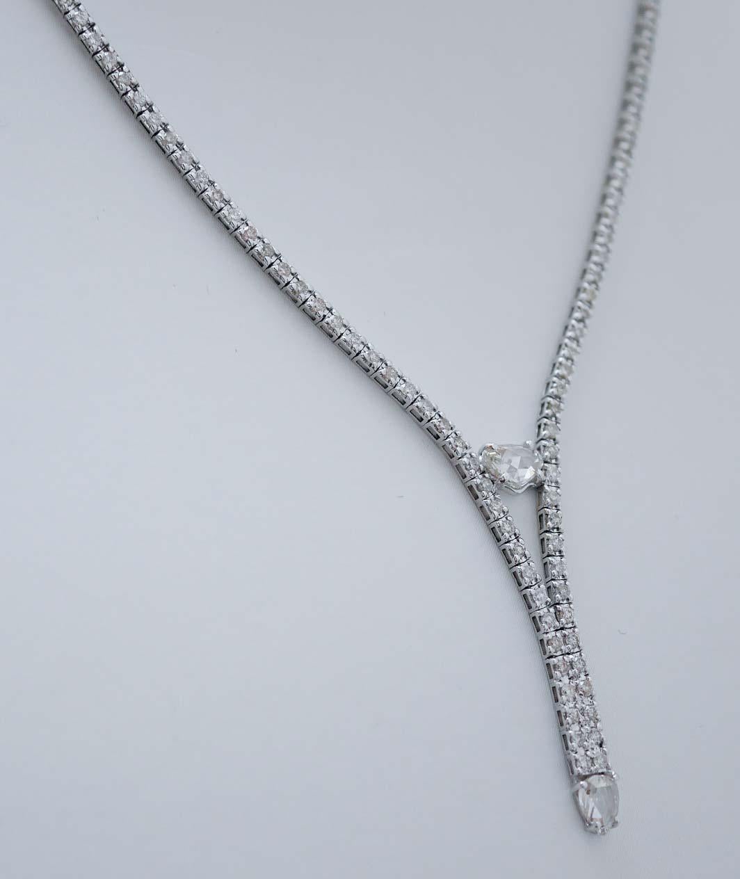 Elegantes Tenniscollier aus 14 k Weißgold mit Diamanten besetzt.
Mitte und Anhänger Diamanten 1,09 ct
Diamanten 2,82 ct
Gesamtgewicht 13.60 gr
RF  ++GAUCA

Für alle Informationen, zögern Sie nicht, den Verkäufer über das Nachrichtenzentrum zu