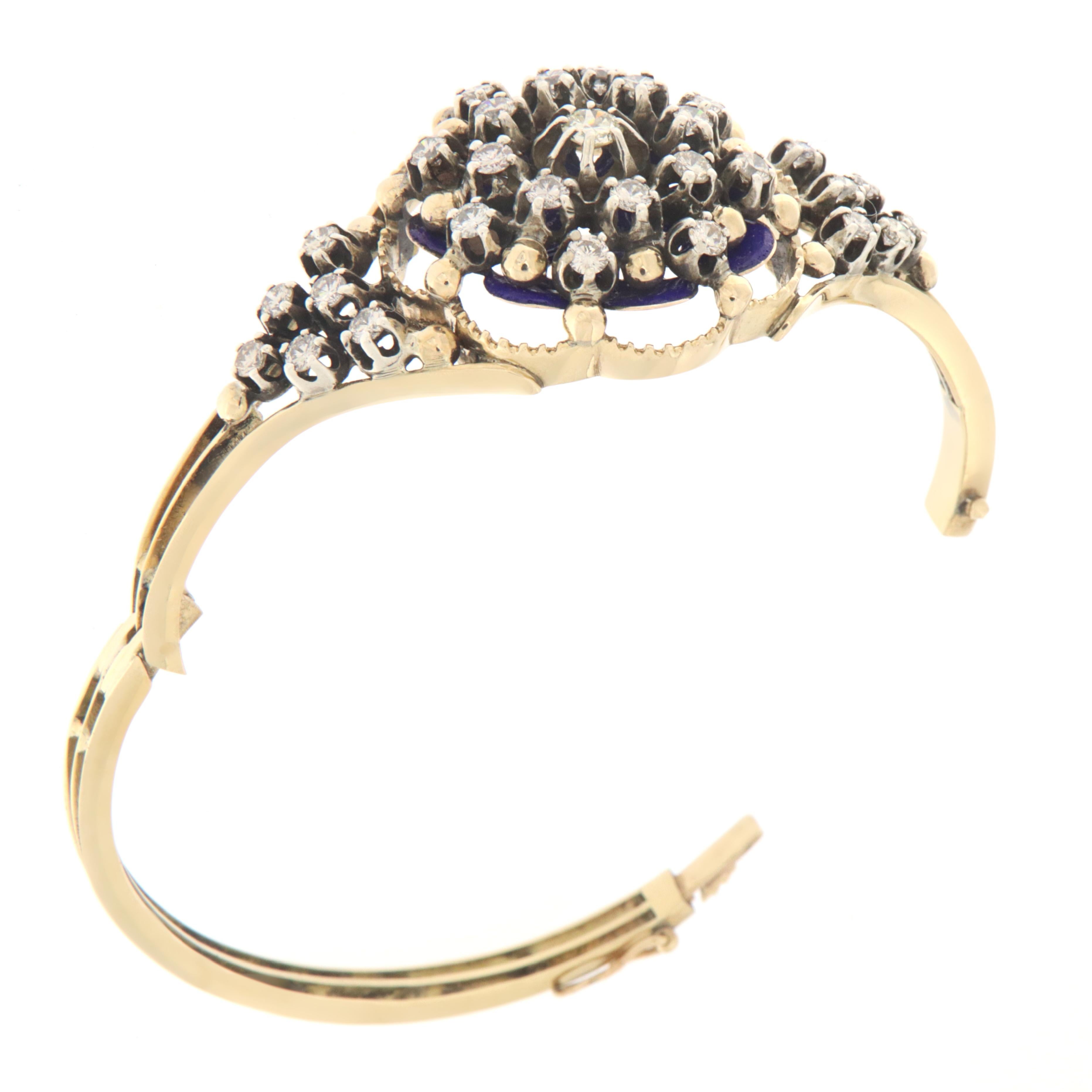 Brilliant Cut Diamonds 14 Karat Yellow Gold Bangle Bracelet