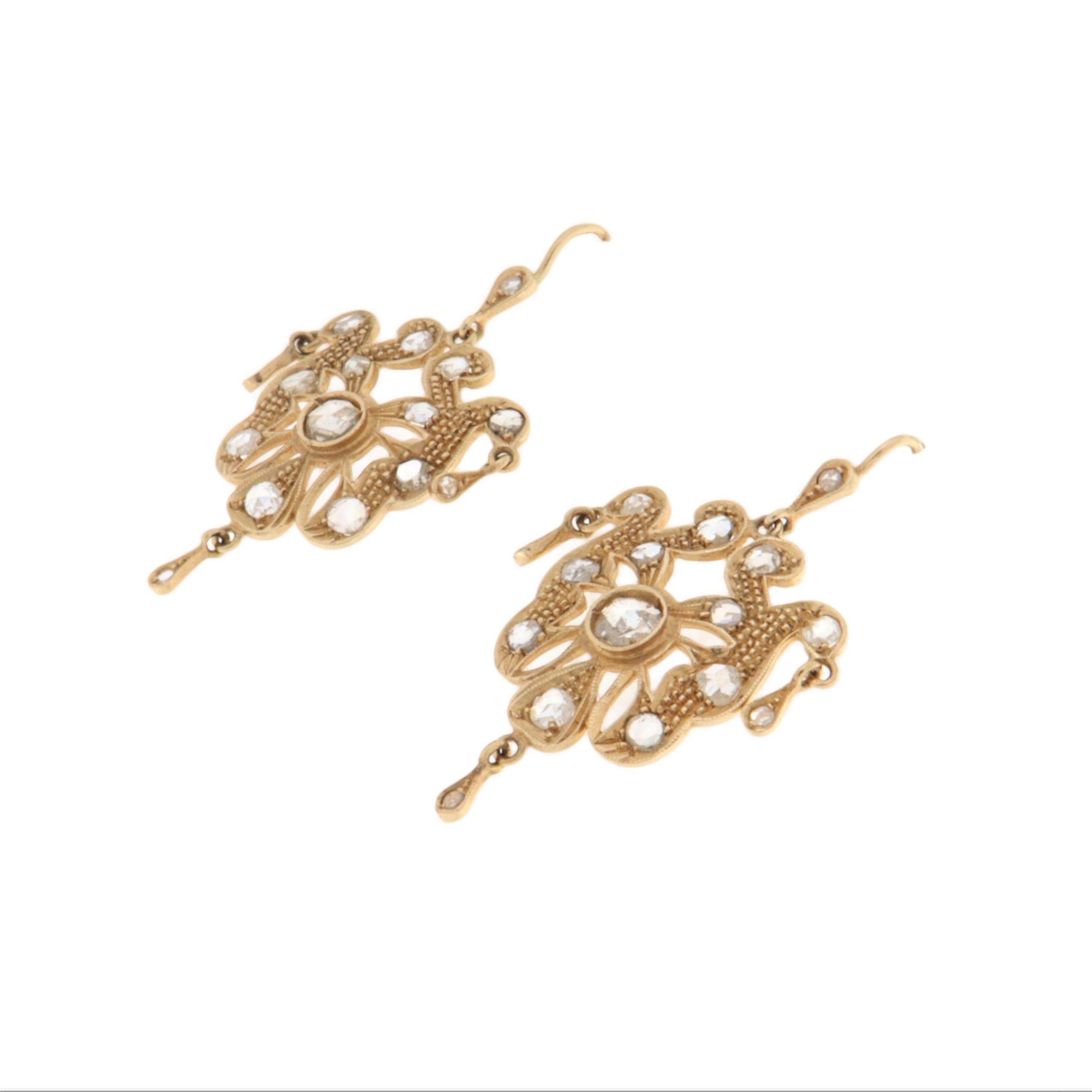 Taille rose Pendants d'oreilles en or jaune 14 carats et diamants en vente