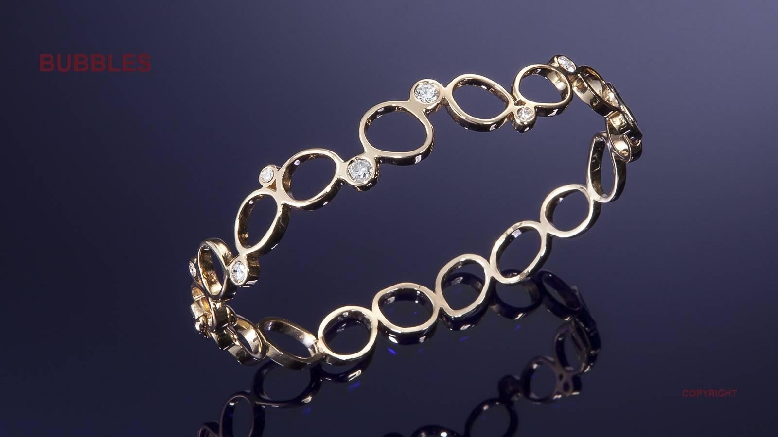 Contemporary Rose Gold Diamonds Bracelet Hand Crafted in Italy by Botta Gioielli