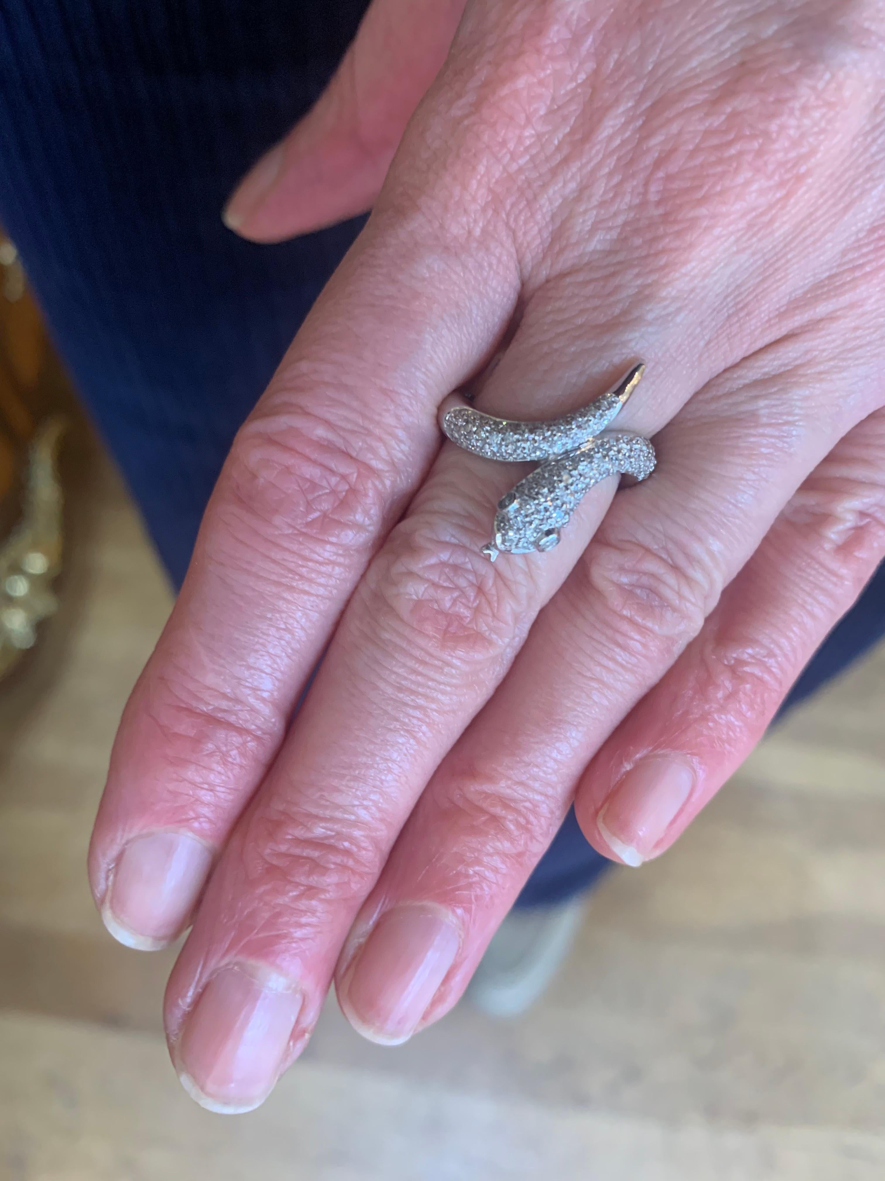 Modern Diamonds 18 Carat White Gold Snake Ring For Sale