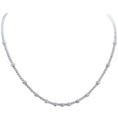 Collier tennis en or blanc 18 carats et diamants