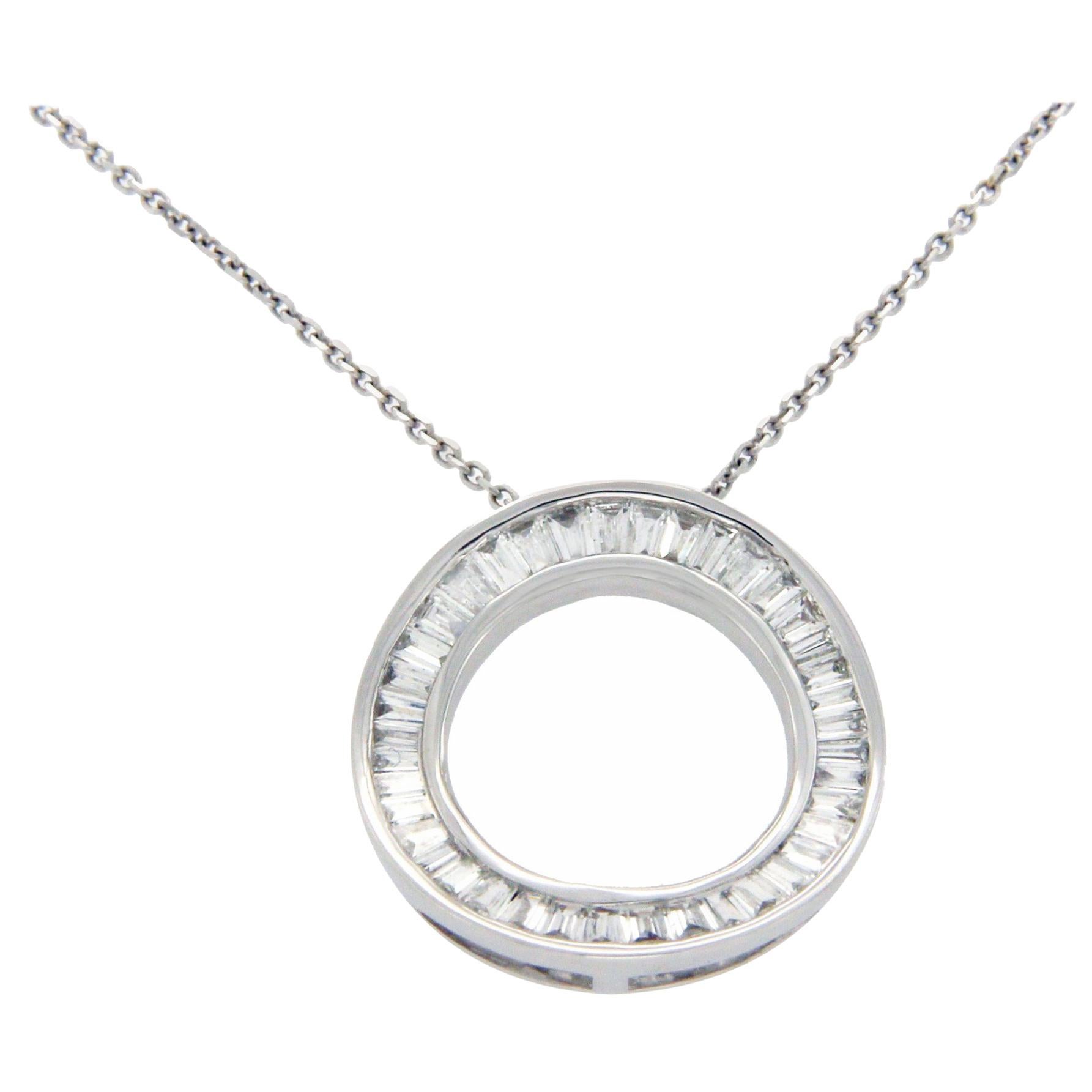 Diamonds 18 Karat Gold Circle of Life Pendant 14 Karat Gold Chain Necklace For Sale