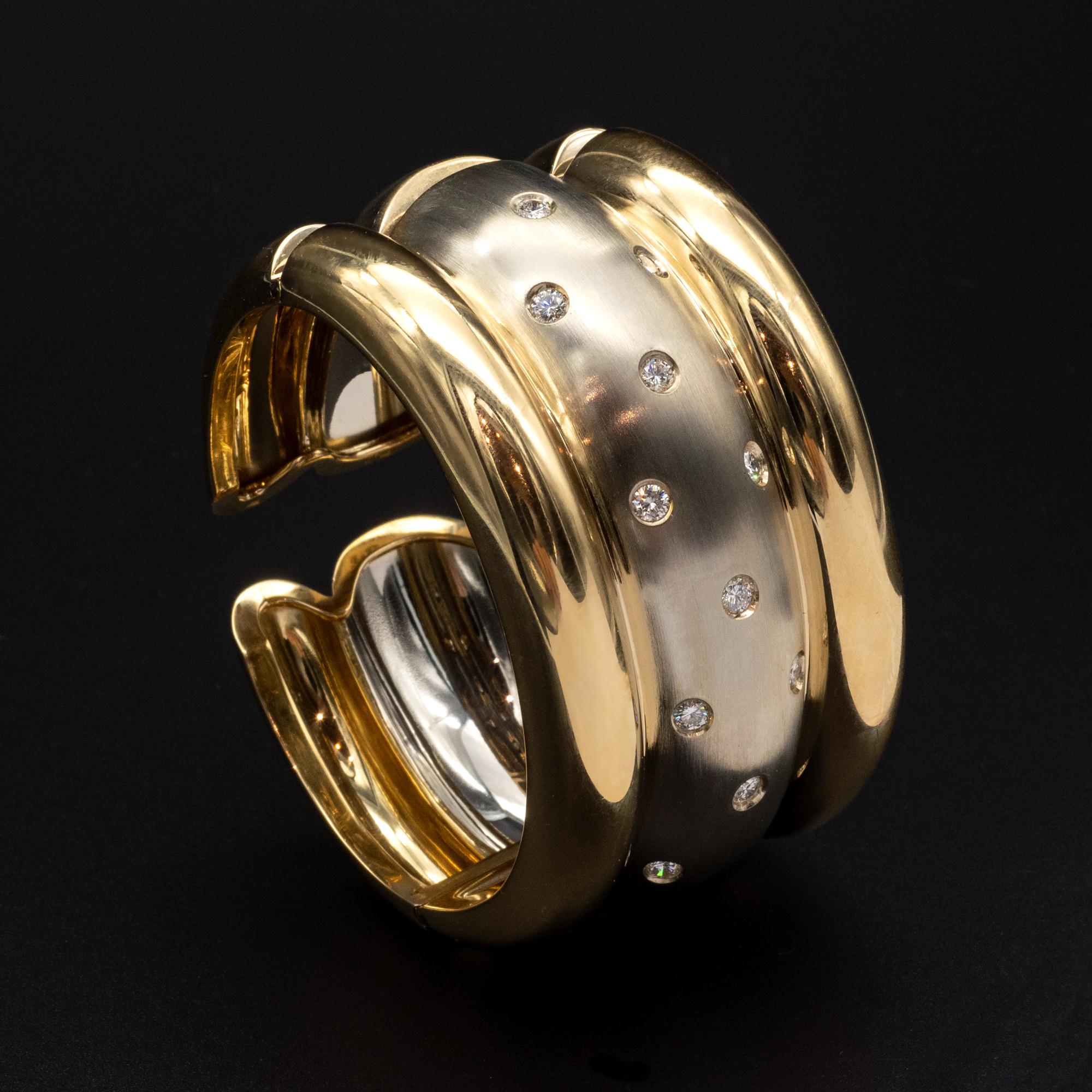 Contemporary Diamonds 18 Karat Gold Cuff Bracelet For Sale