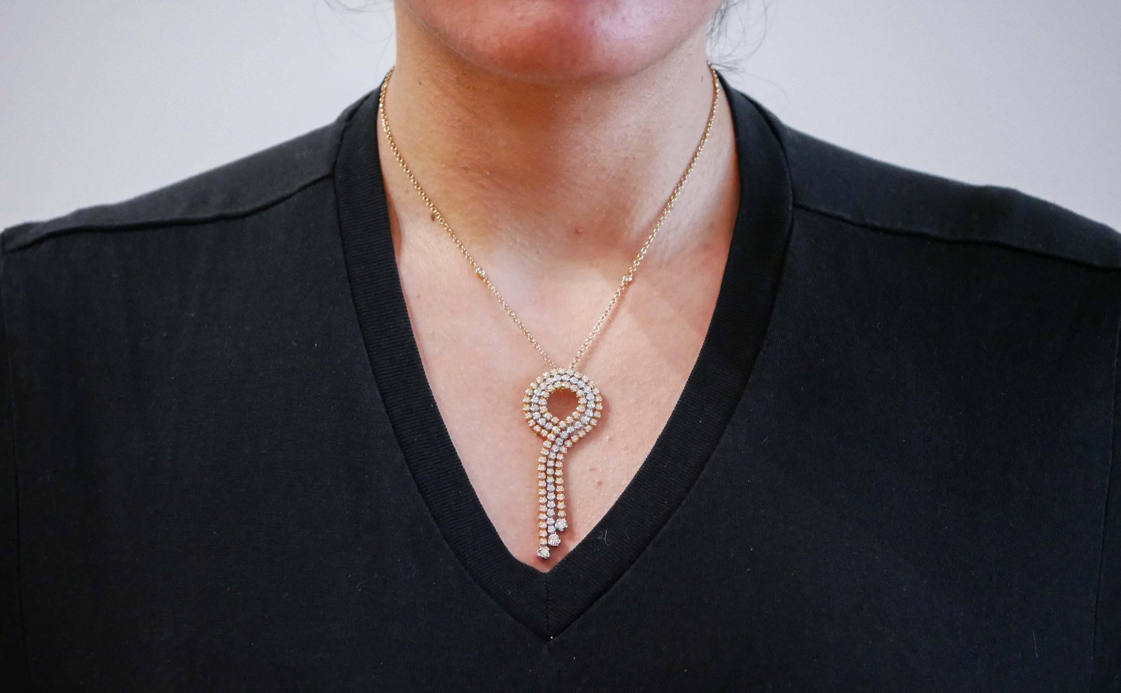 Diamonds, 18 Karat Rose Gold and White Gold Pendant Necklace. In New Condition For Sale In Marcianise, Marcianise (CE)